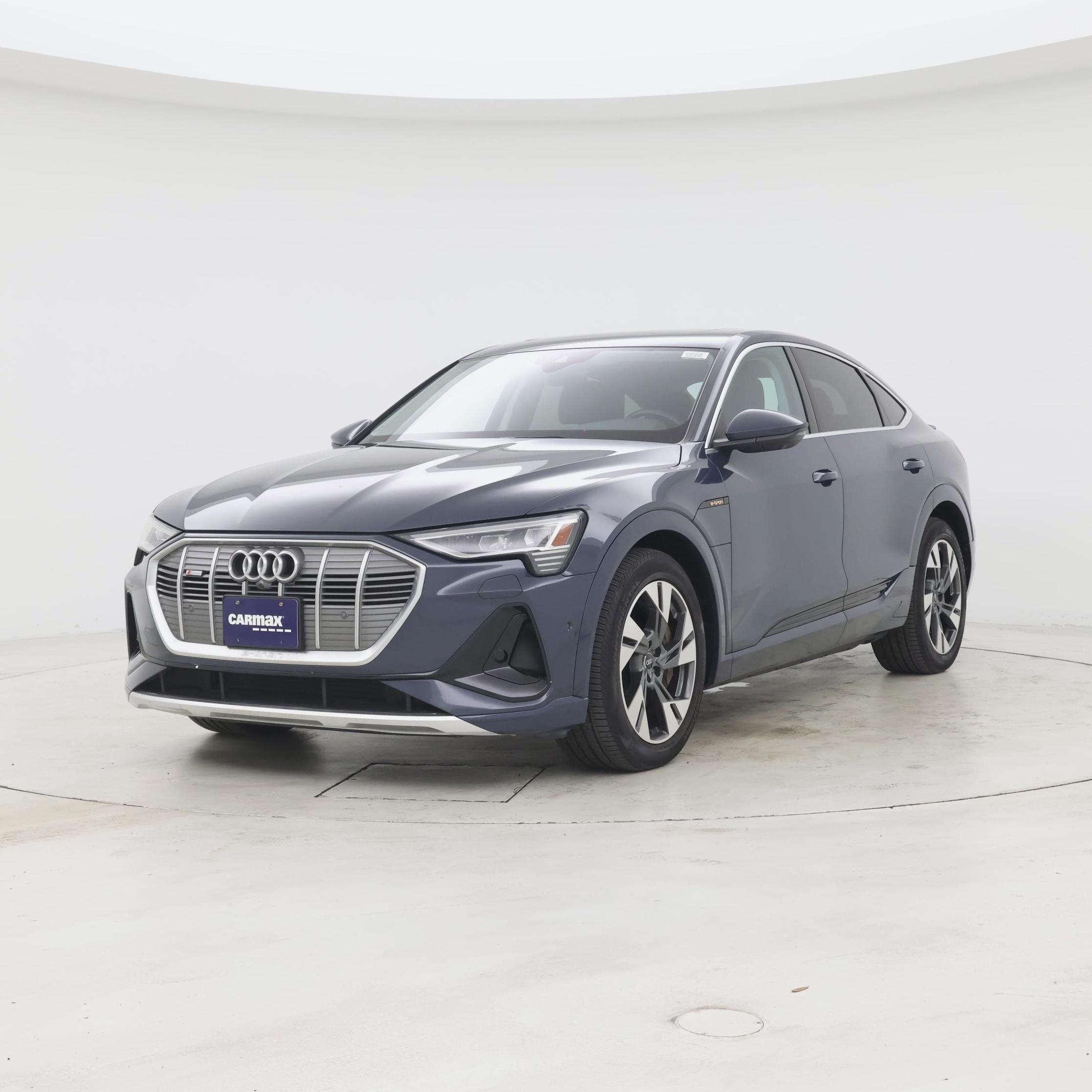 Thumbnail: 2021 Audi e-tron S - 4