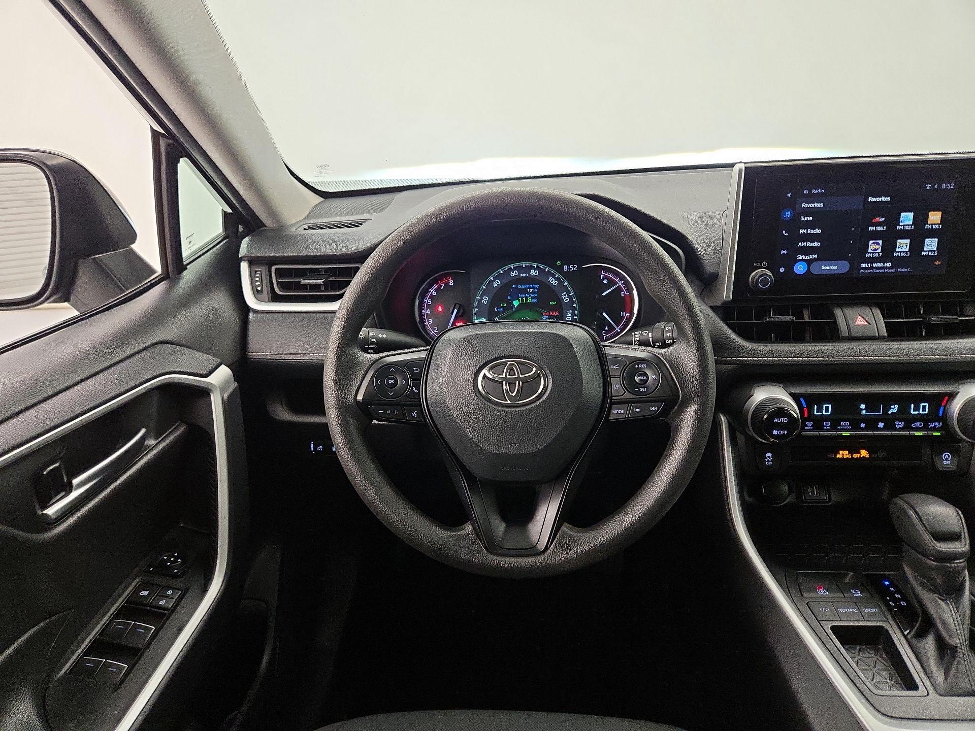 Thumbnail: 2025 Toyota RAV4 - 10