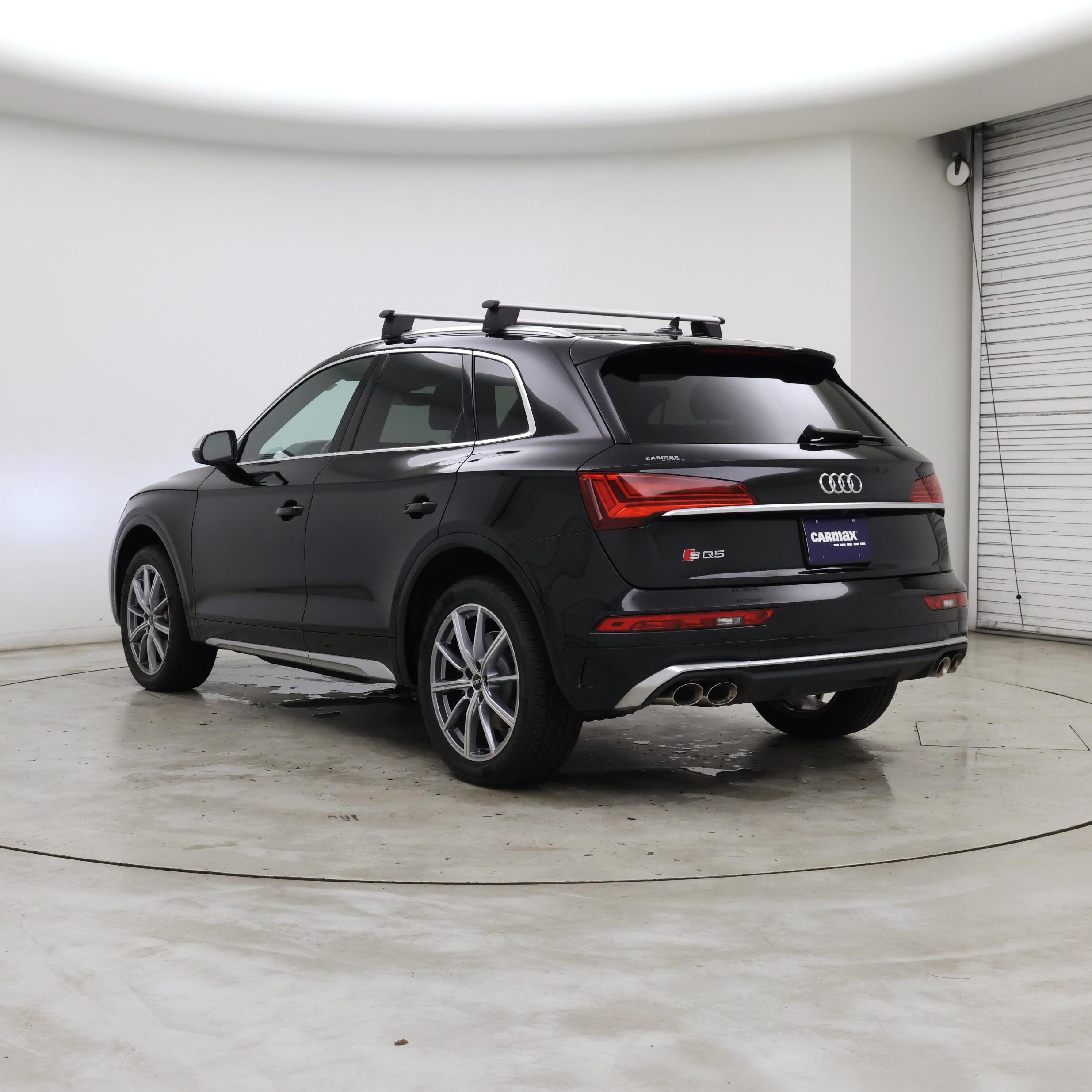Thumbnail: 2022 Audi SQ5 - 2
