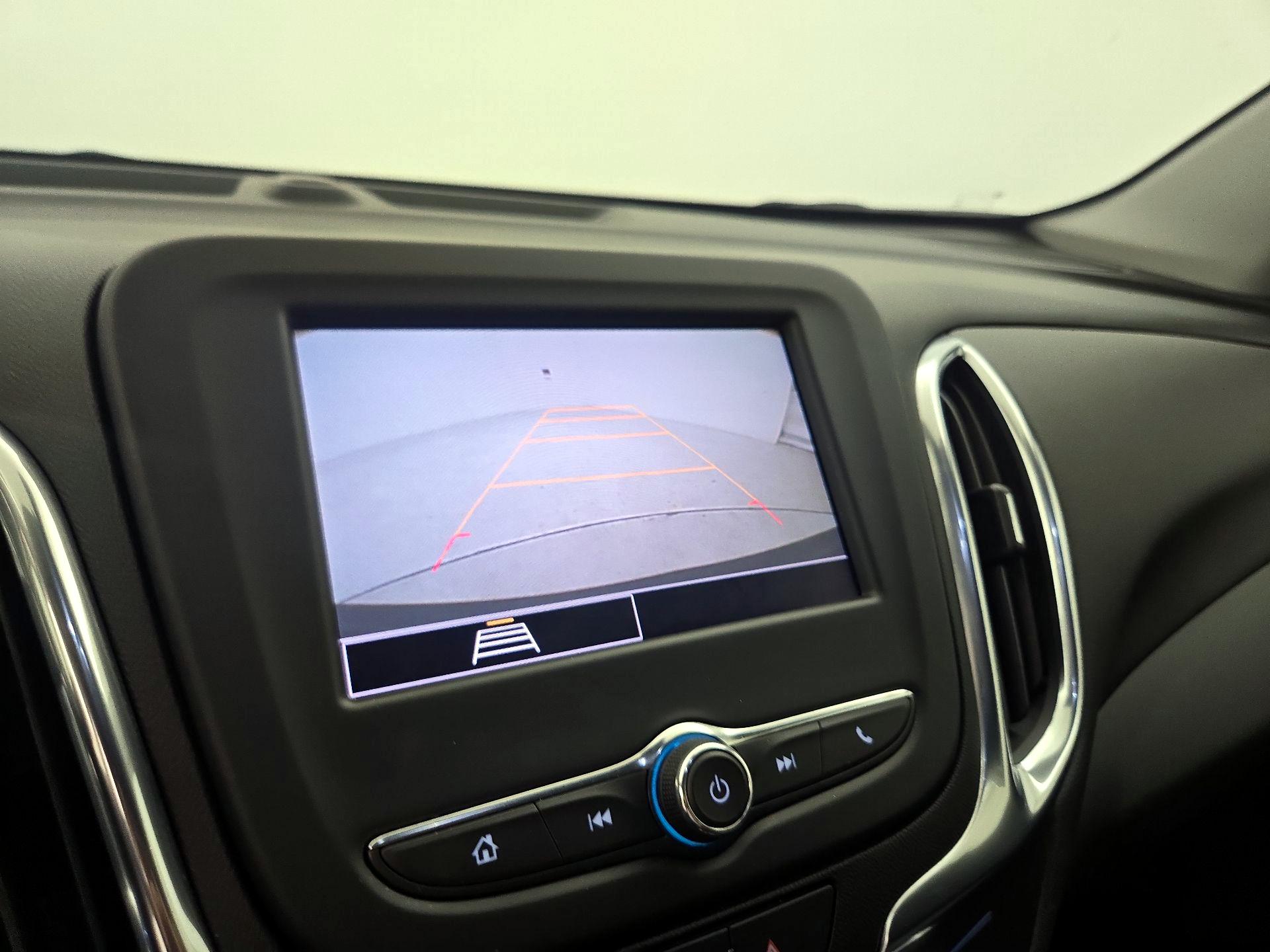 Thumbnail: 2022 Chevrolet Equinox - 14