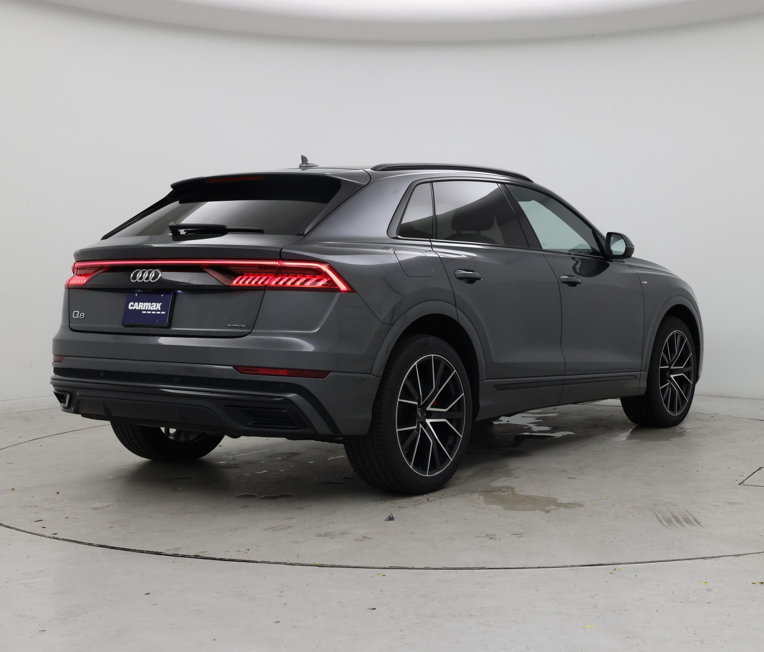 Thumbnail: 2021 Audi Q8 - 8