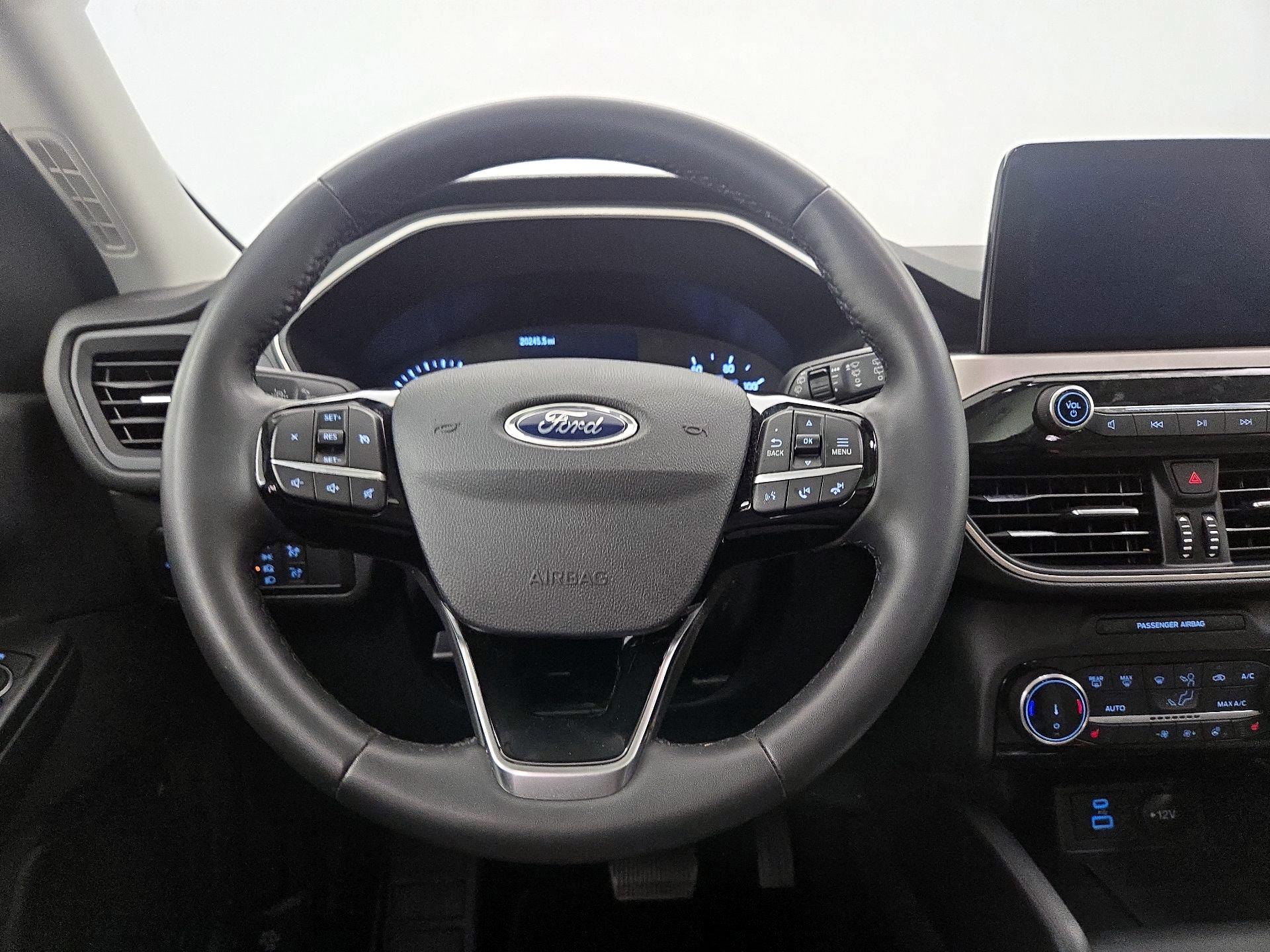 Thumbnail: 2022 Ford Escape - 10