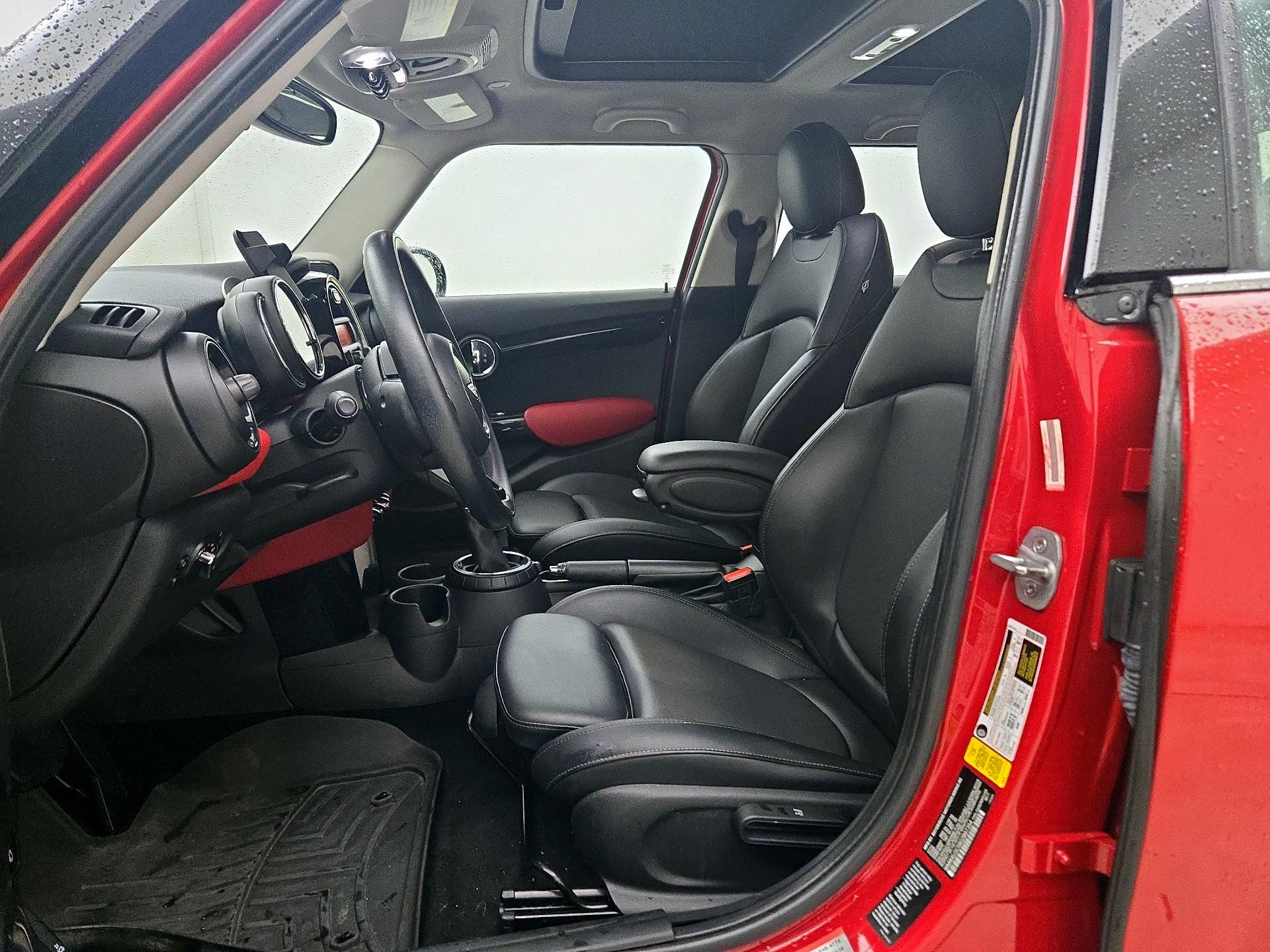 Thumbnail: 2016 MINI Cooper Hardtop - 11