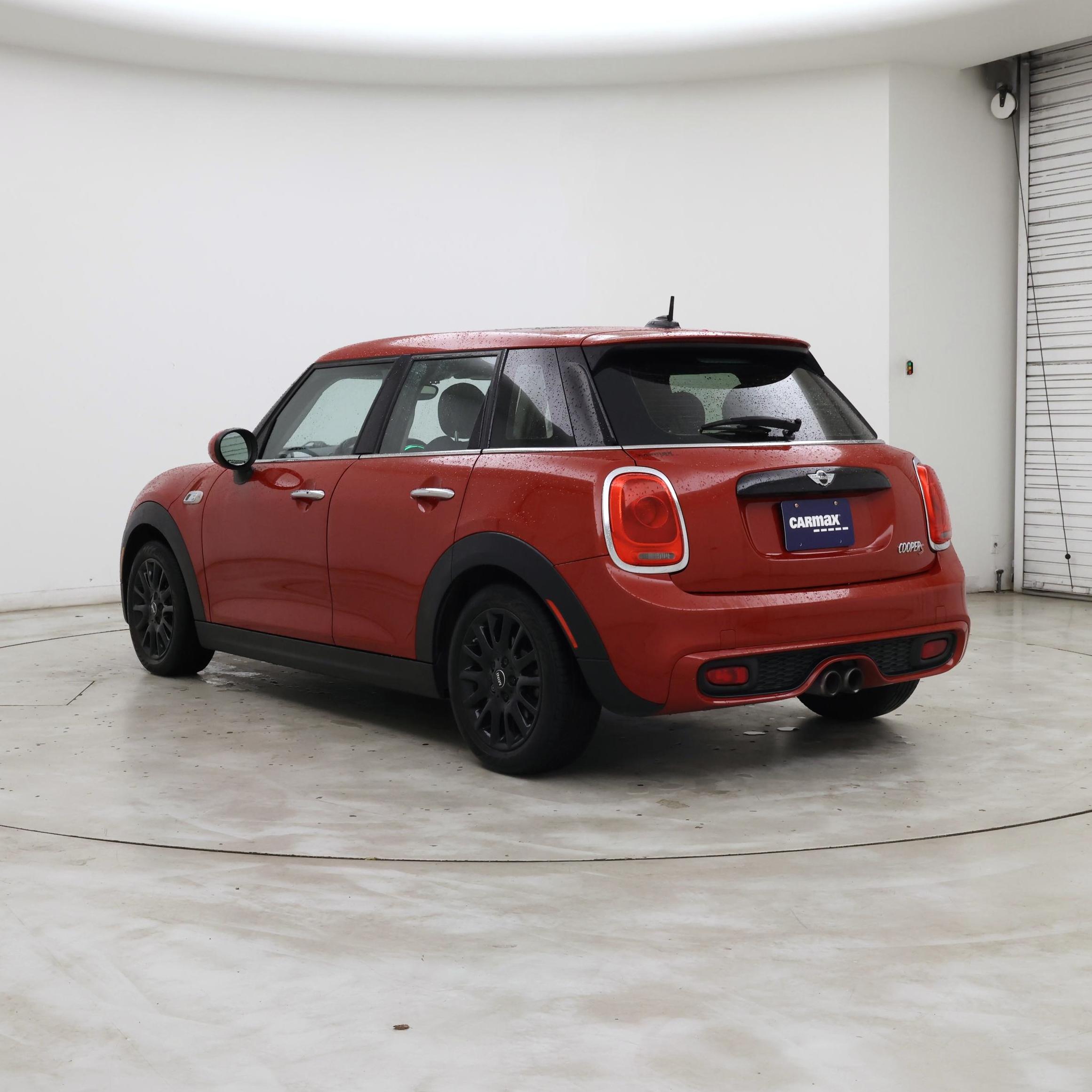 Thumbnail: 2016 MINI Cooper Hardtop - 2