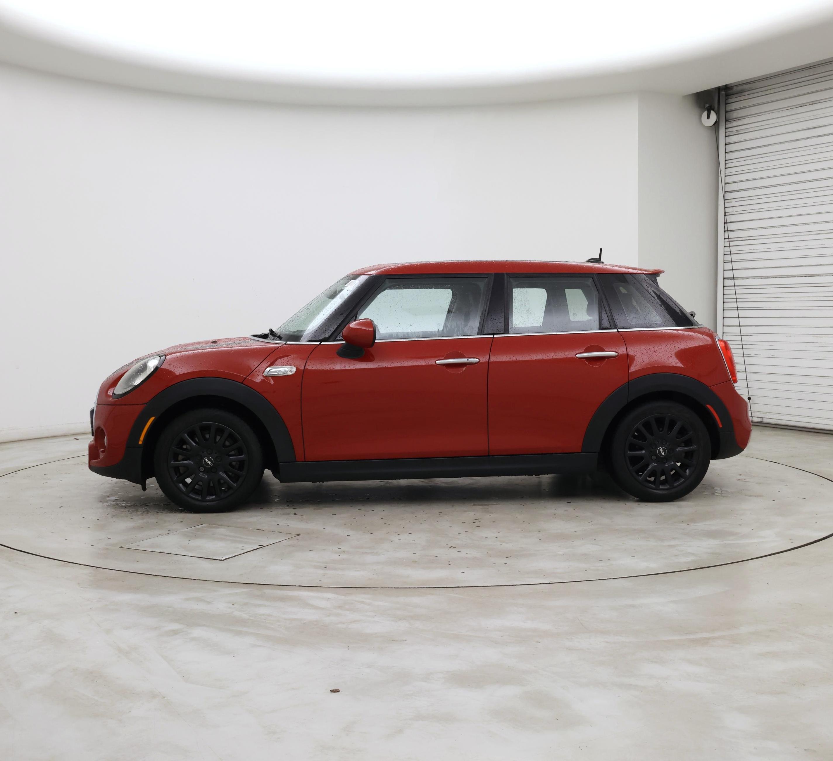 Thumbnail: 2016 MINI Cooper Hardtop - 3