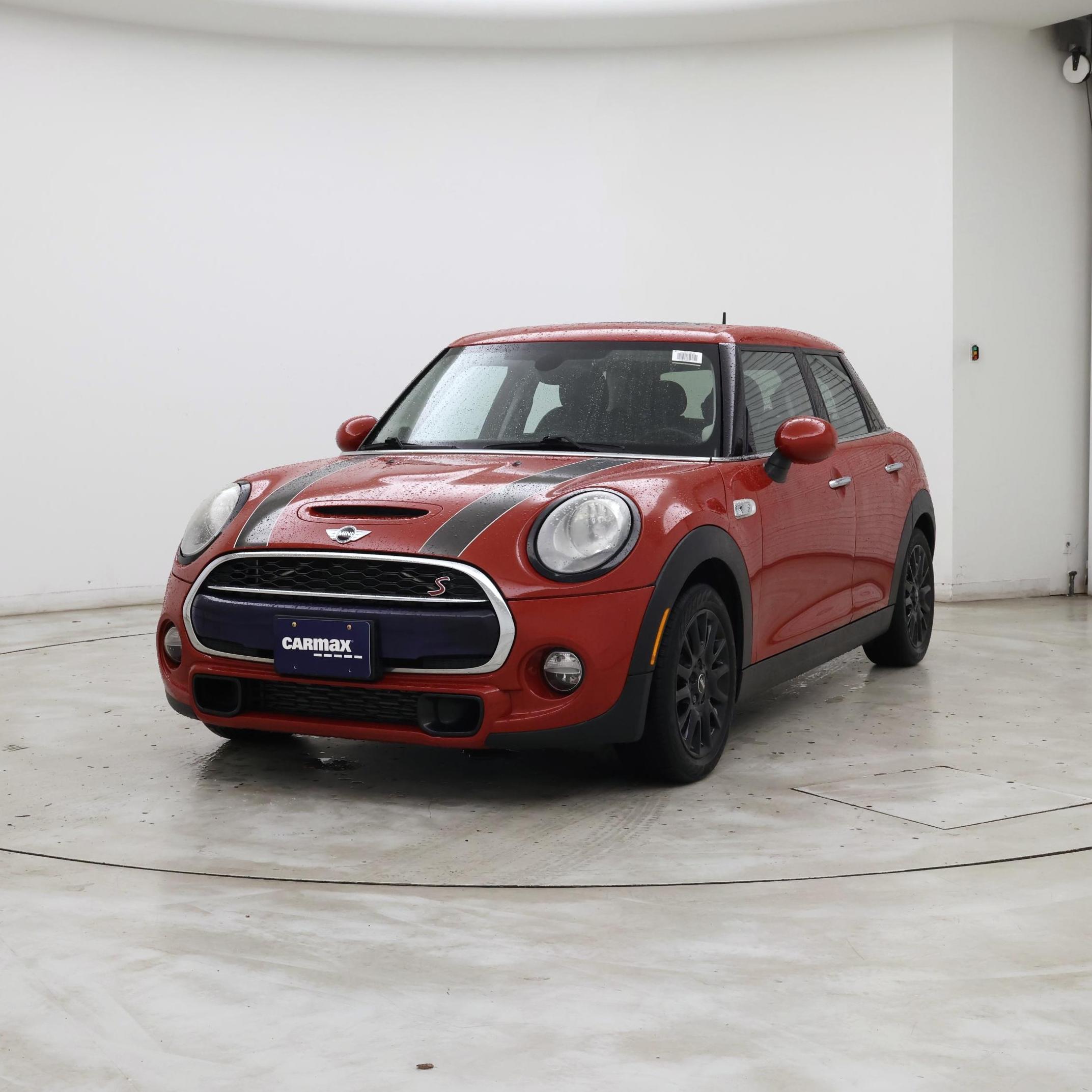 Thumbnail: 2016 MINI Cooper Hardtop - 4