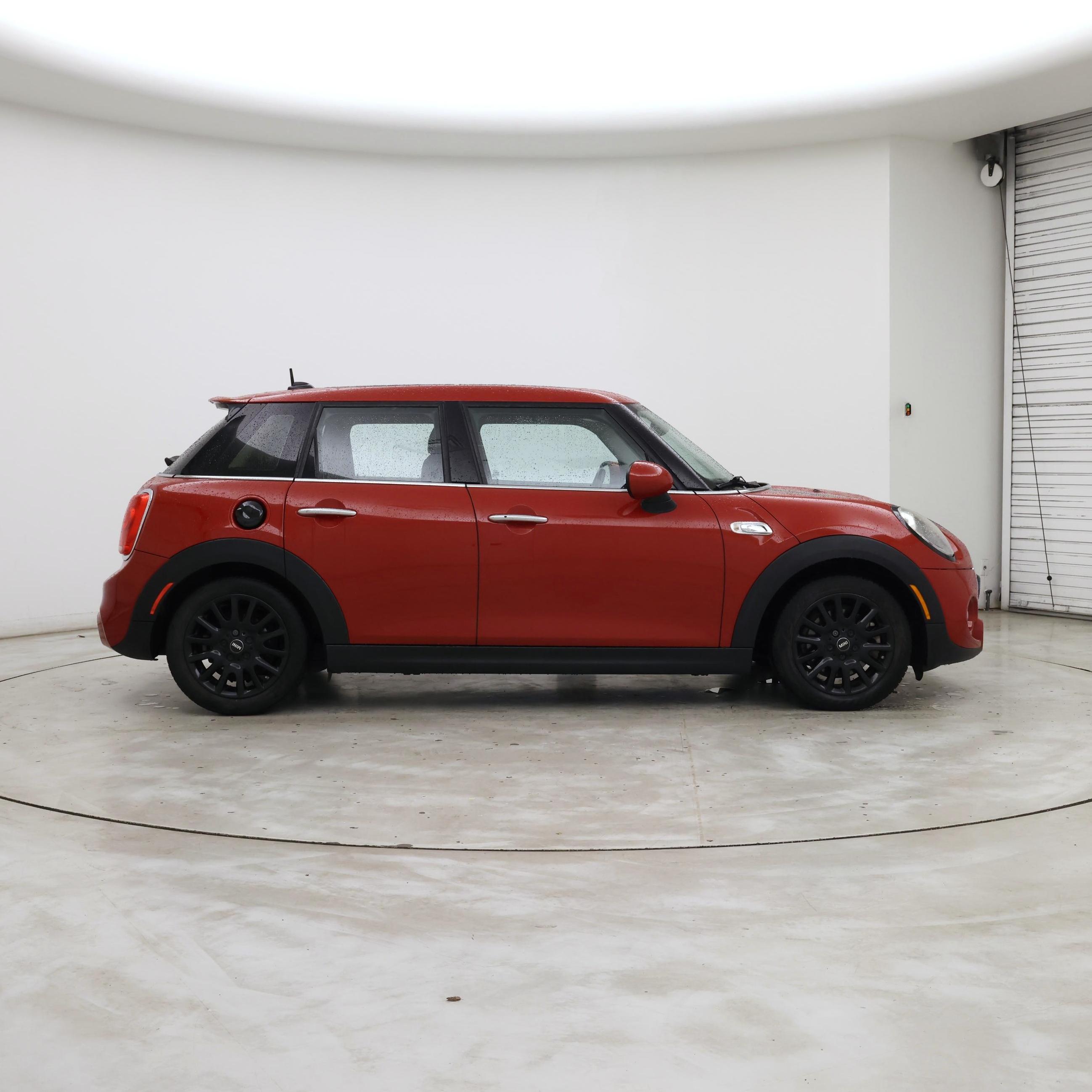 Thumbnail: 2016 MINI Cooper Hardtop - 7