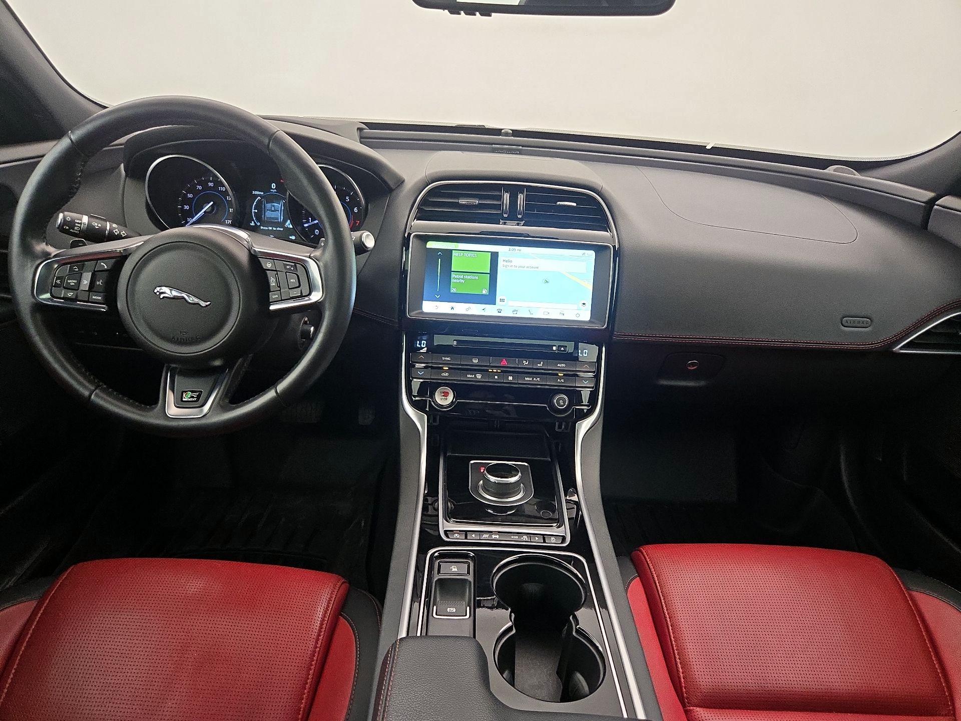 Thumbnail: 2017 Jaguar XE - 9