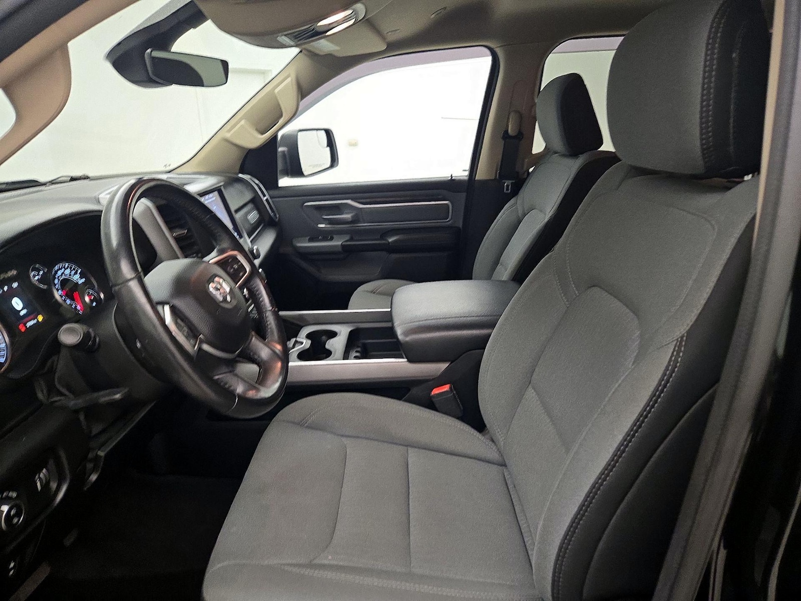 Power Seat(s) & Side Airbags