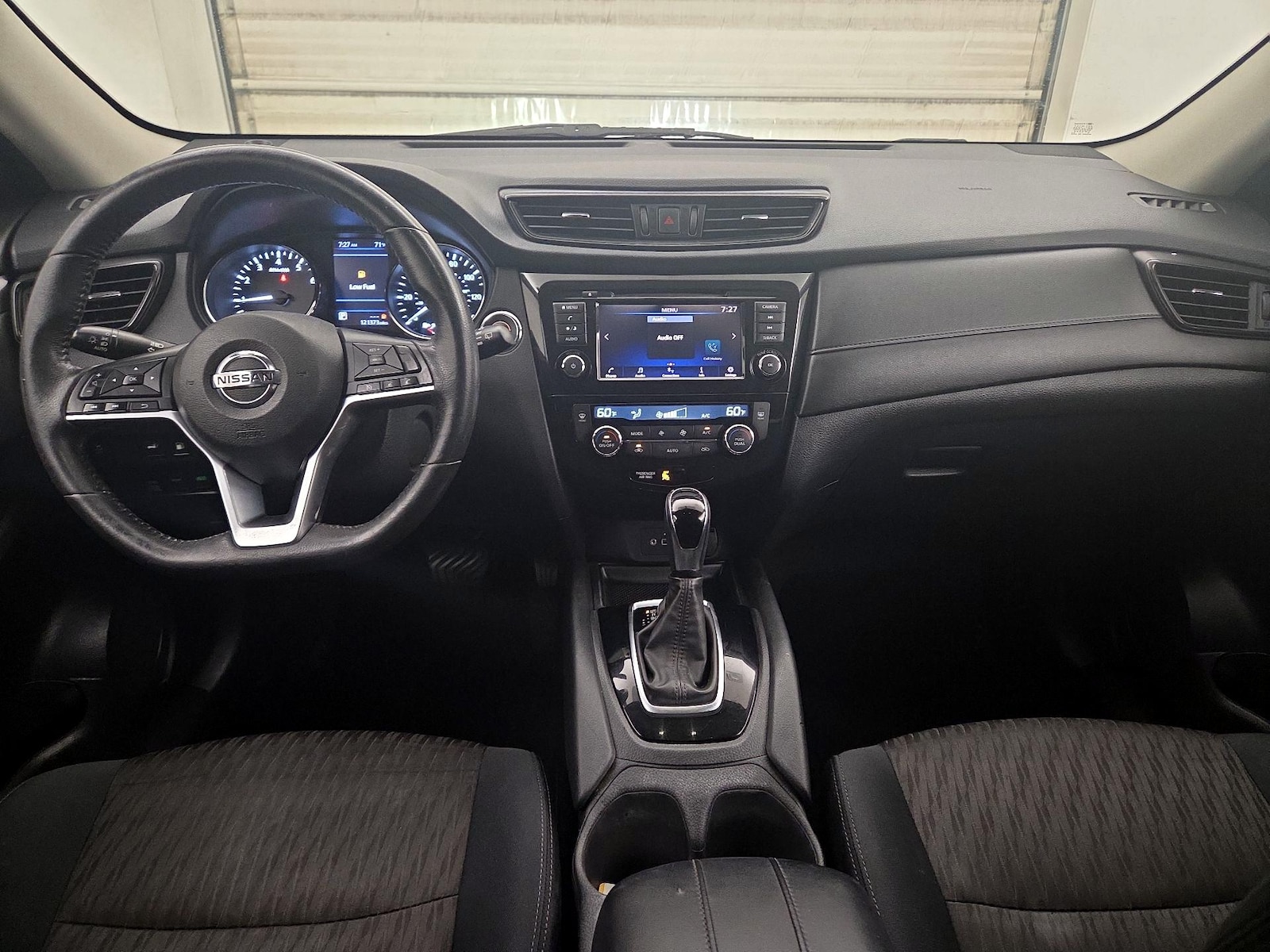 2018 Nissan Rogue SV - Photo 10