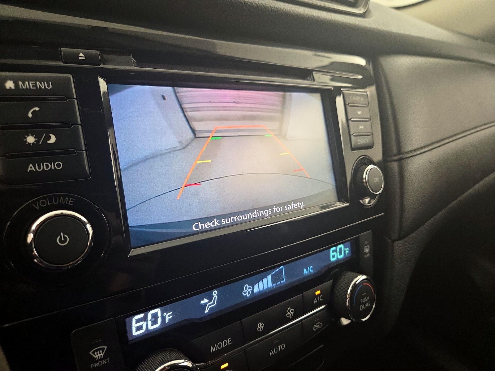 2018 Nissan Rogue SV - Photo 15
