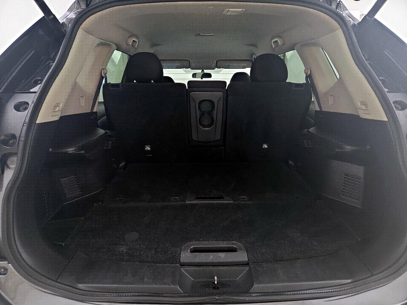 2018 Nissan Rogue SV - Photo 21