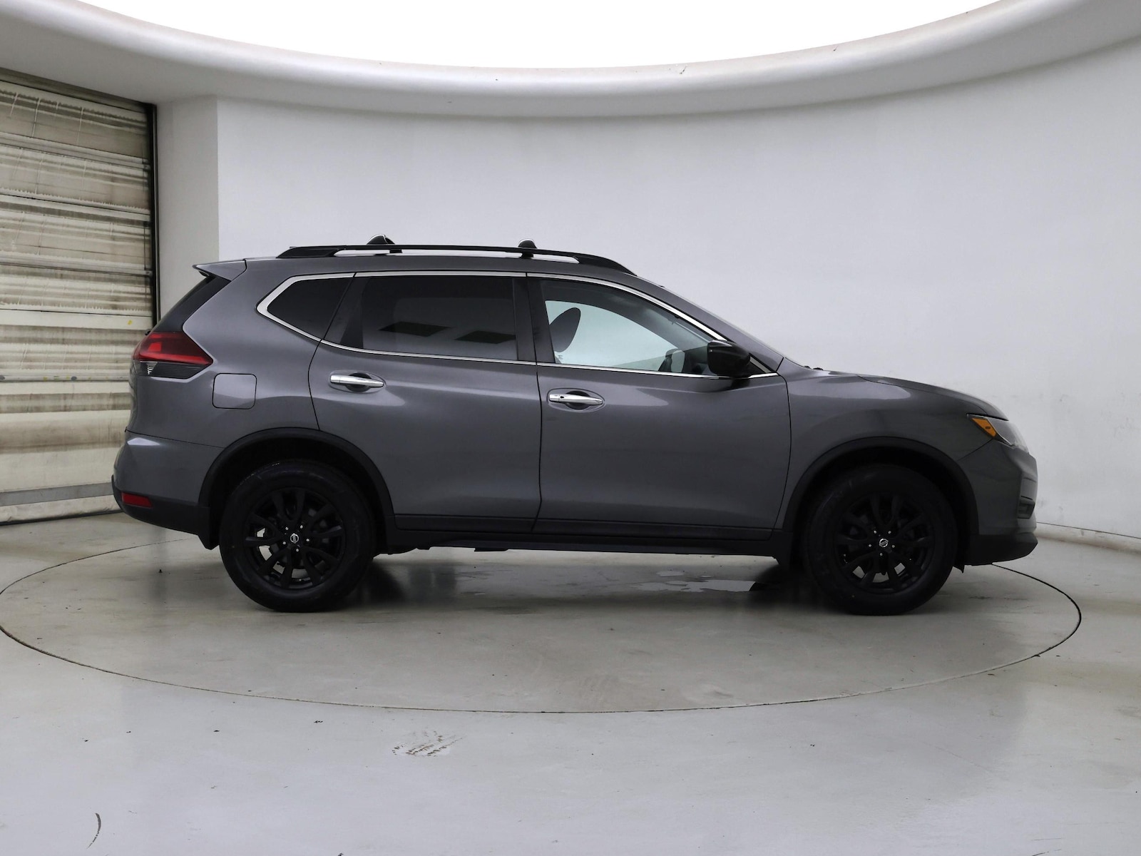 2018 Nissan Rogue SV - Photo 8