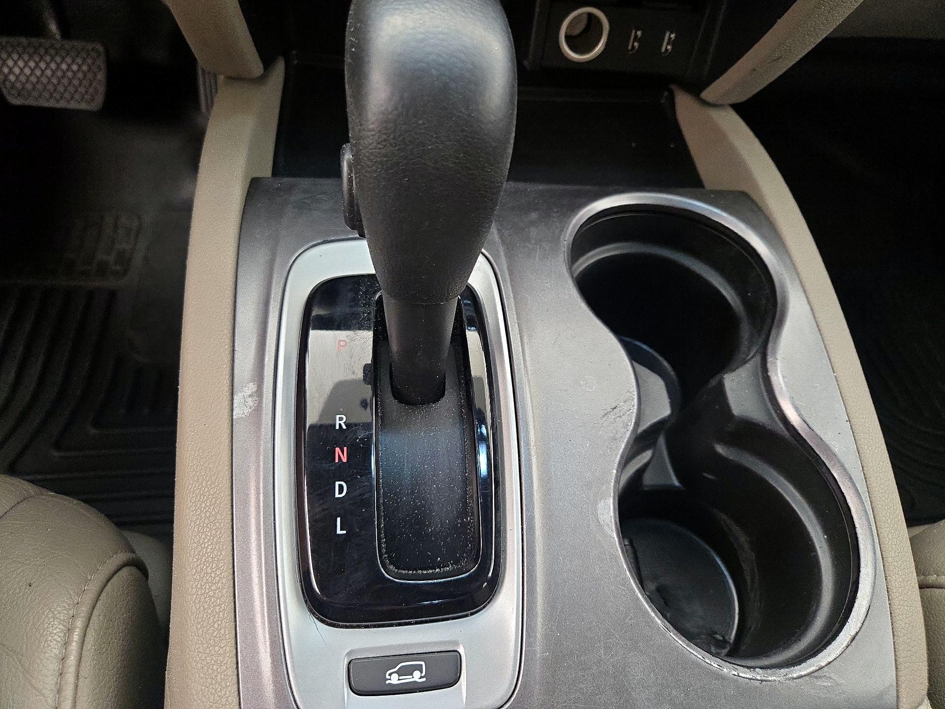 Thumbnail: 2018 Honda Pilot - 17