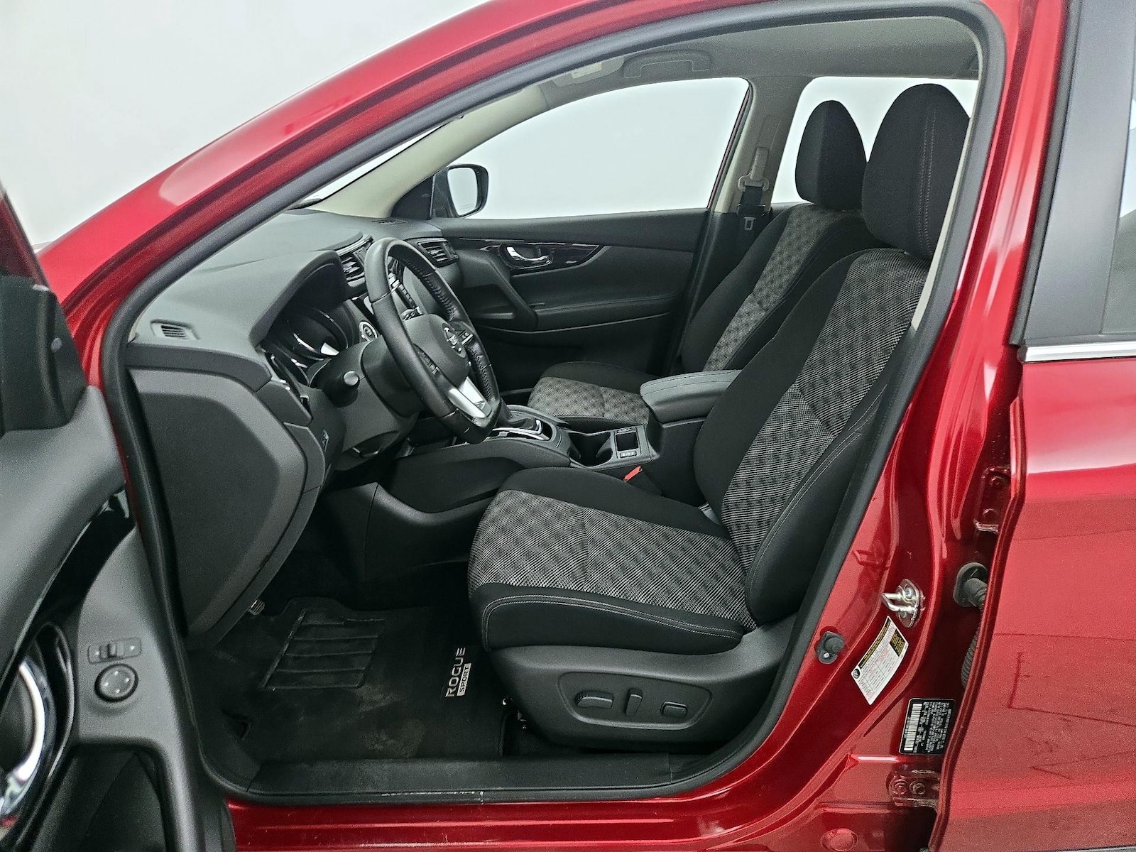 2020 Nissan Rogue Sport SV - Photo 12