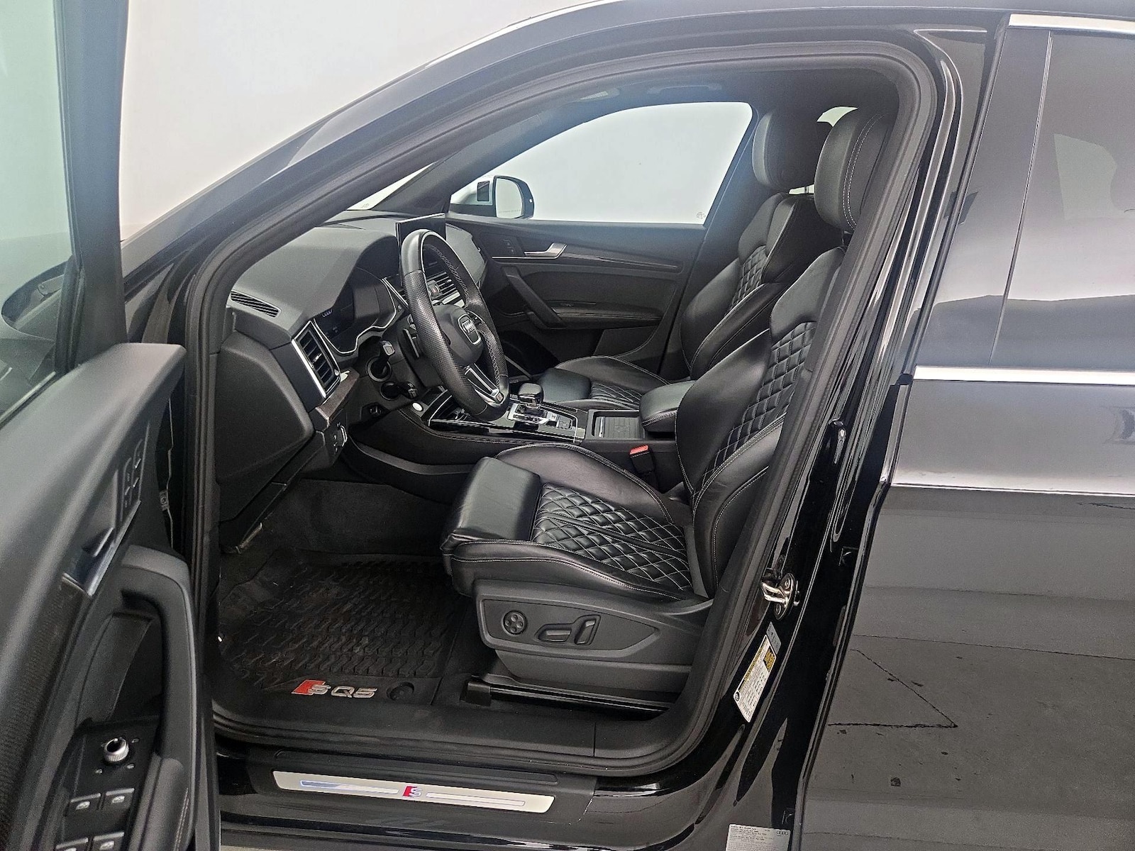 2021 Audi SQ5 Premium Plus - Photo 12