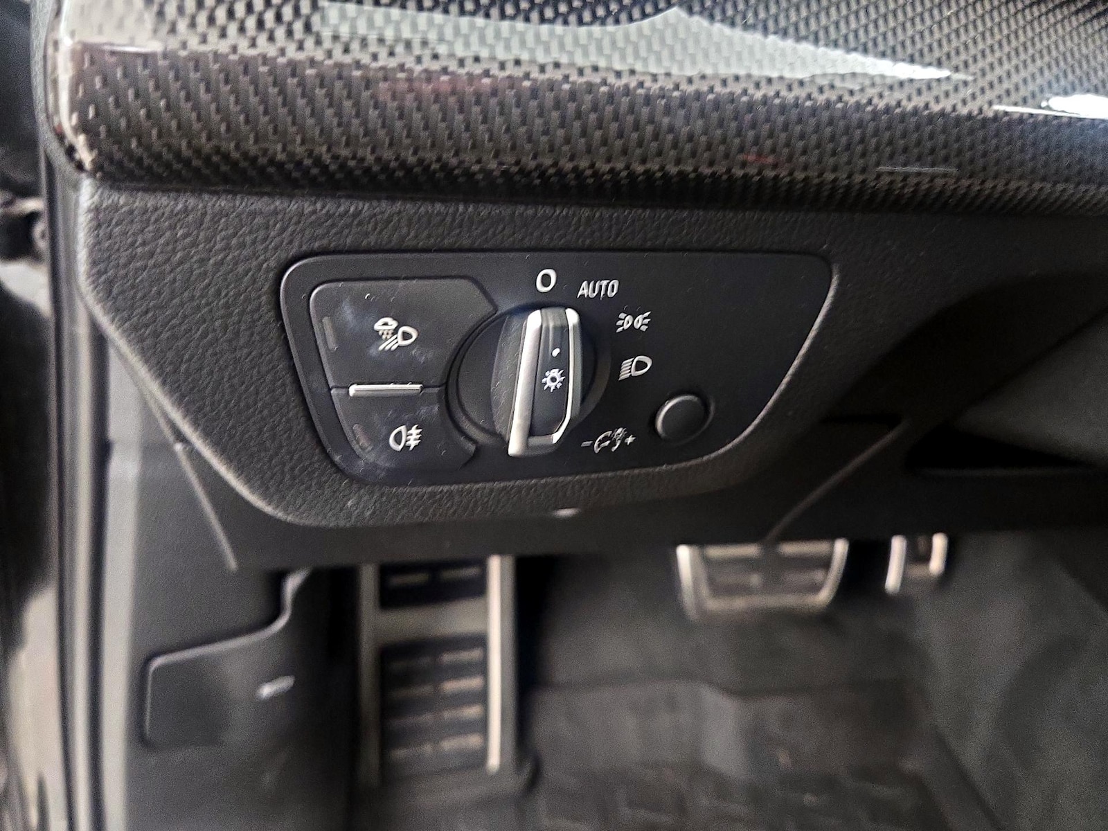 2021 Audi SQ5 Premium Plus - Photo 14