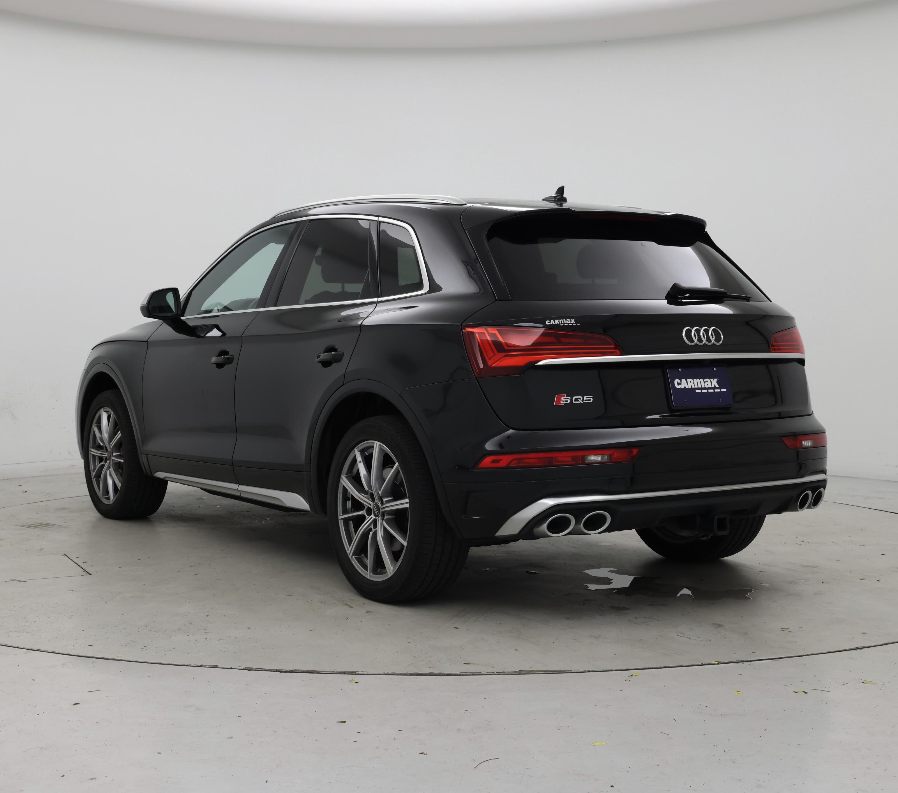 Thumbnail: 2021 Audi SQ5 - 2