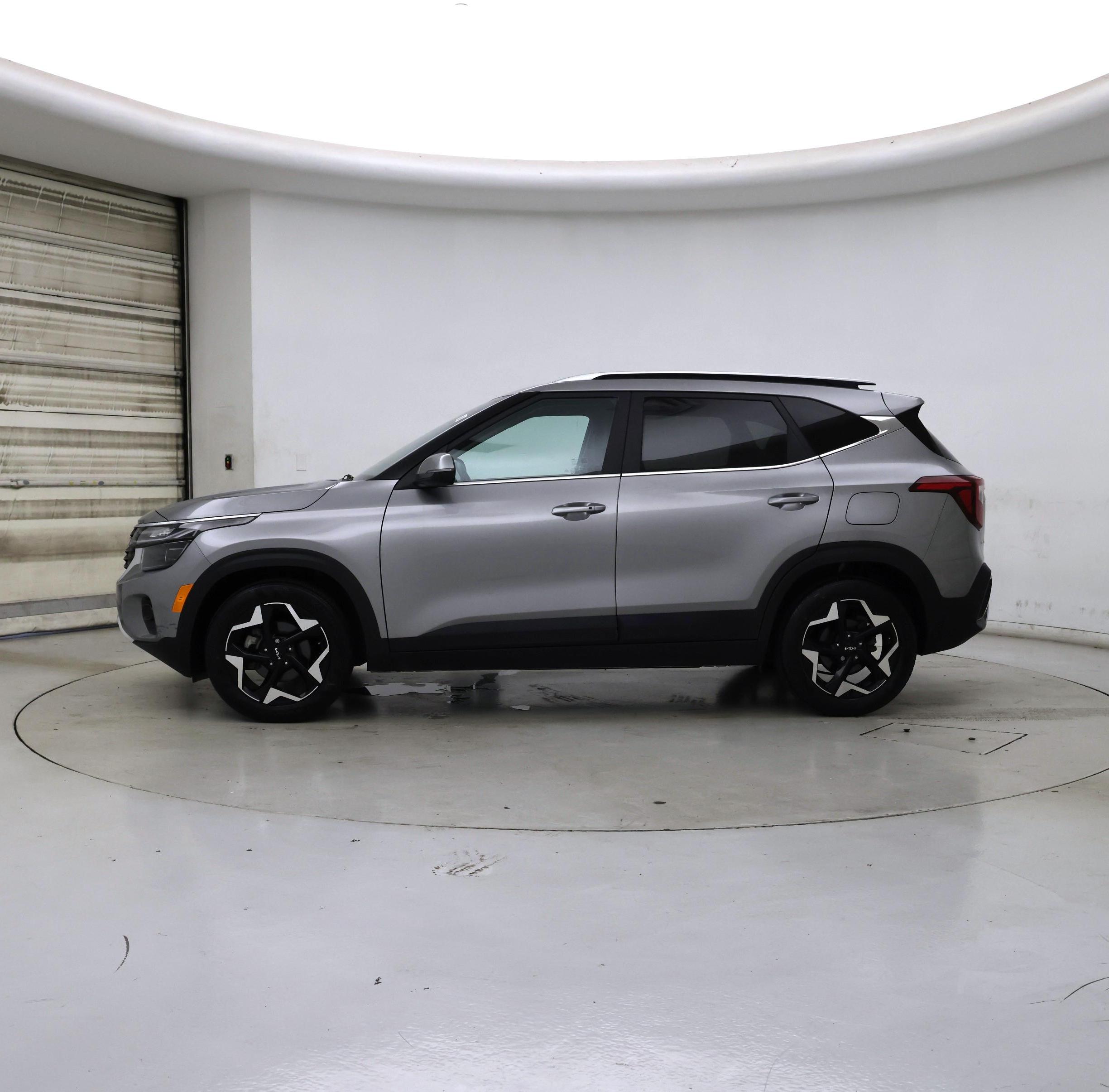 Thumbnail: 2024 Kia Seltos - 3