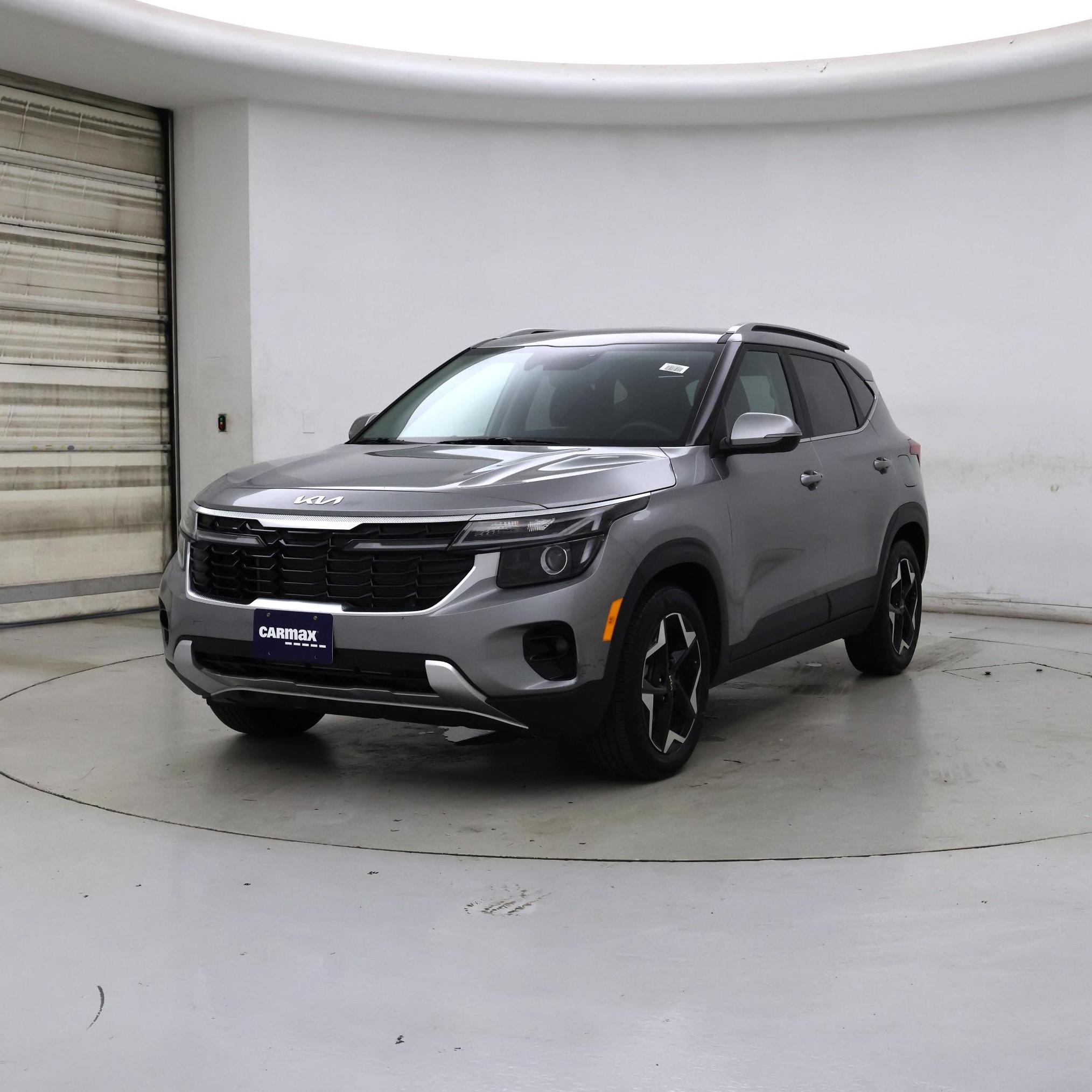 Thumbnail: 2024 Kia Seltos - 4