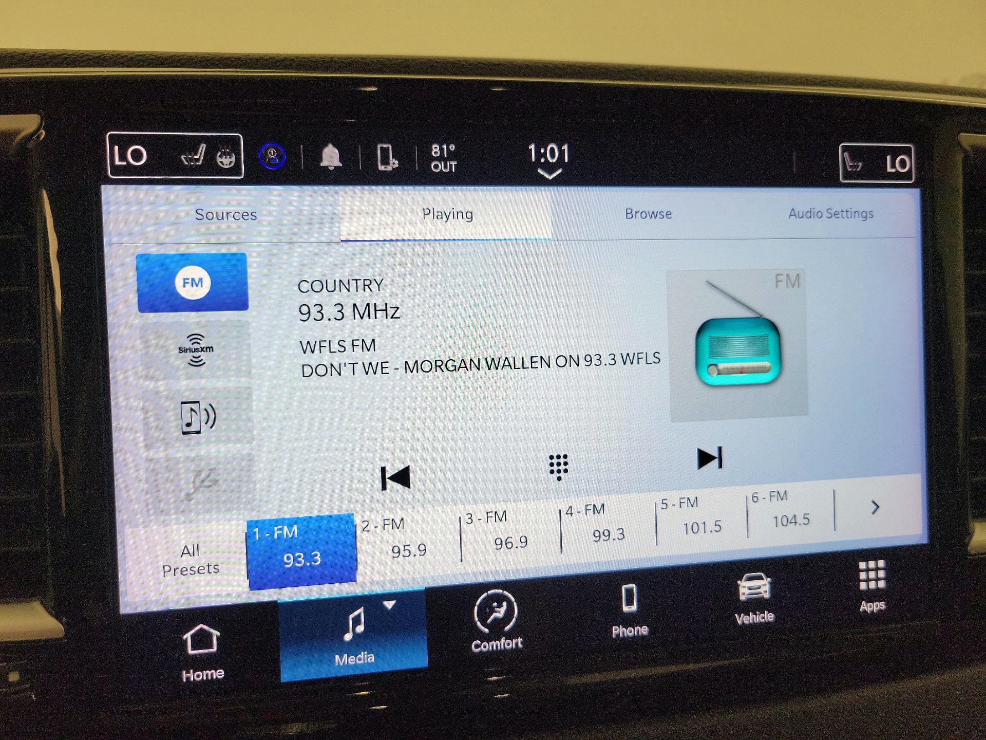Thumbnail: 2024 Chrysler Pacifica - 15
