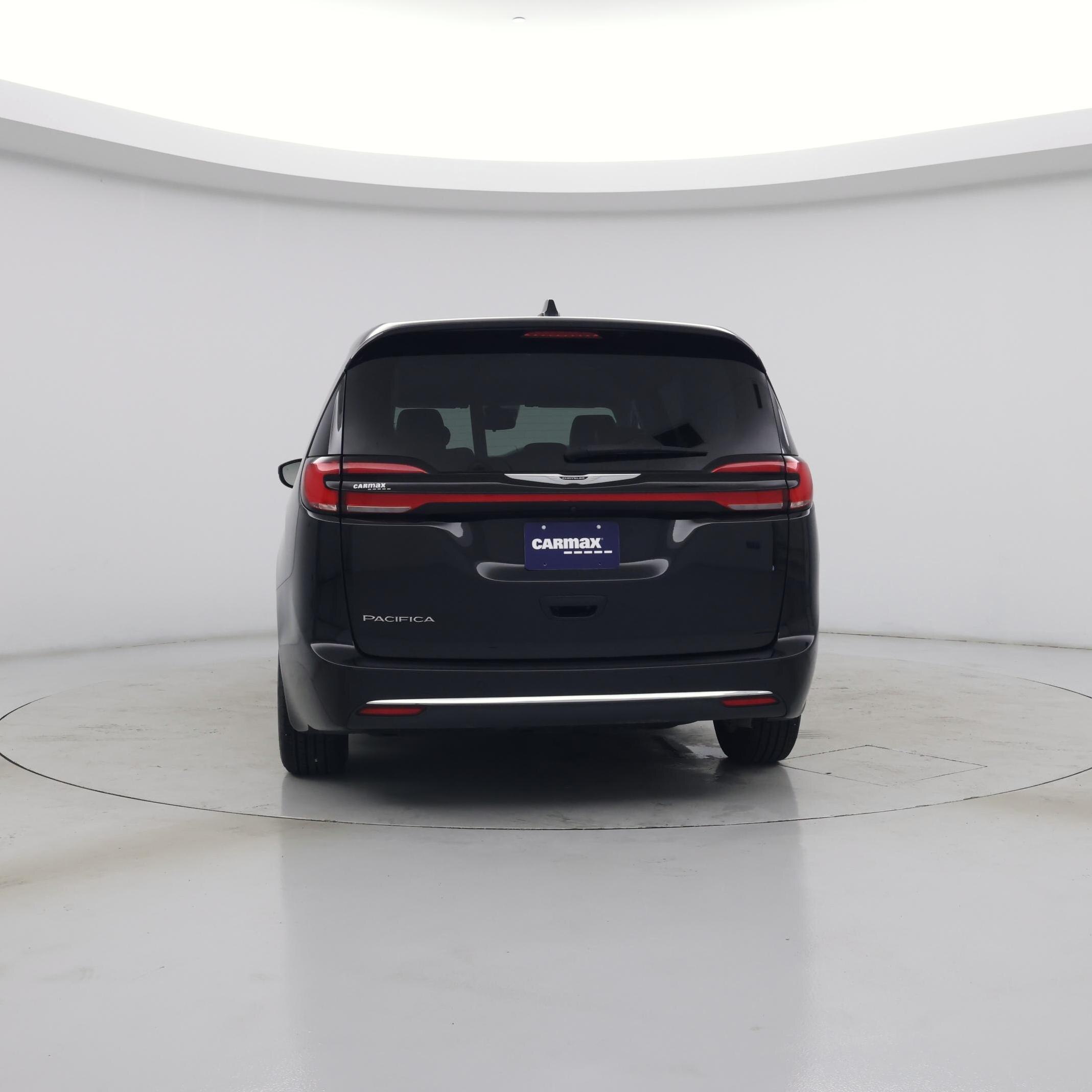 Thumbnail: 2024 Chrysler Pacifica - 6