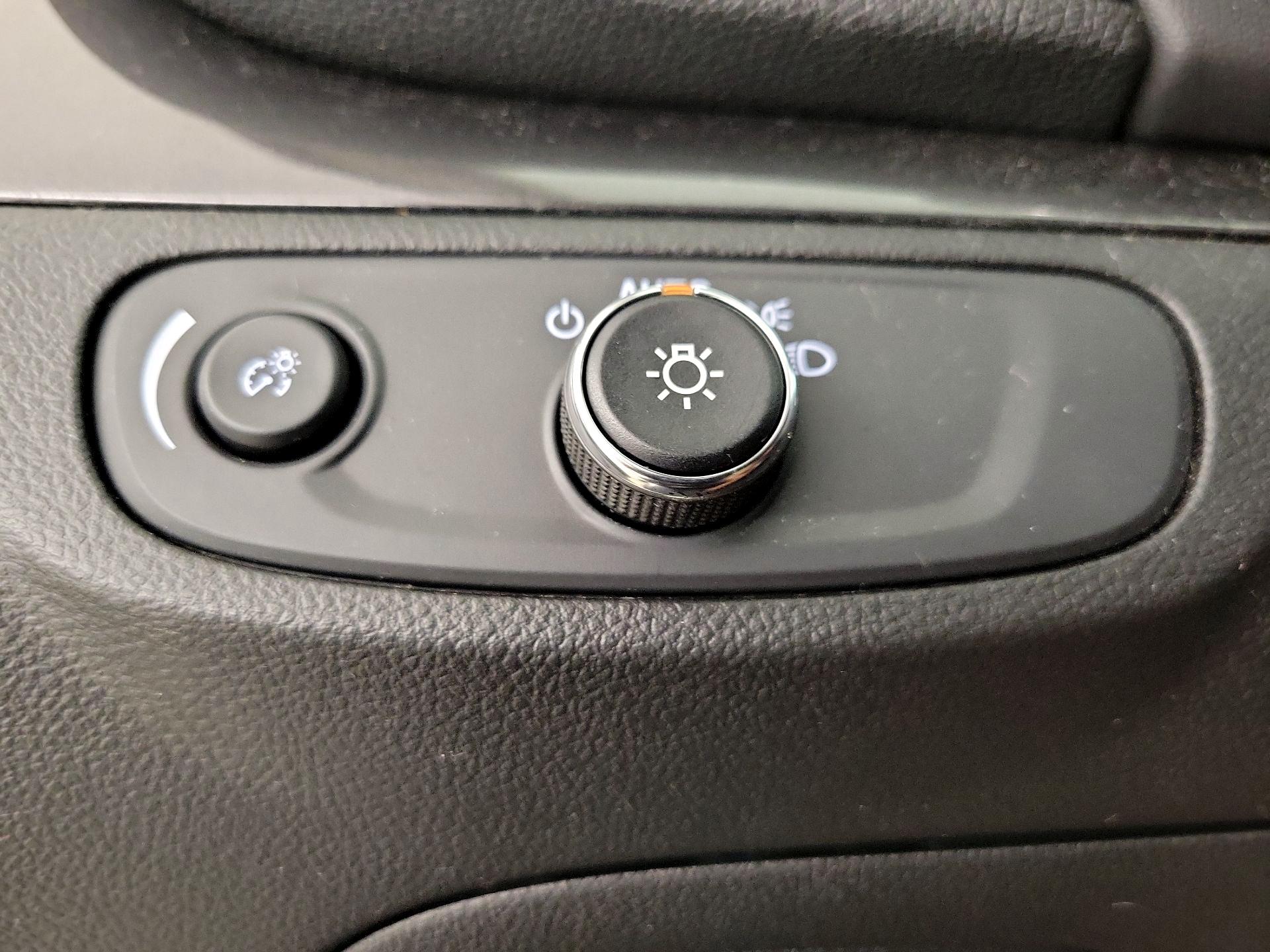 Thumbnail: 2022 Buick Encore - 13