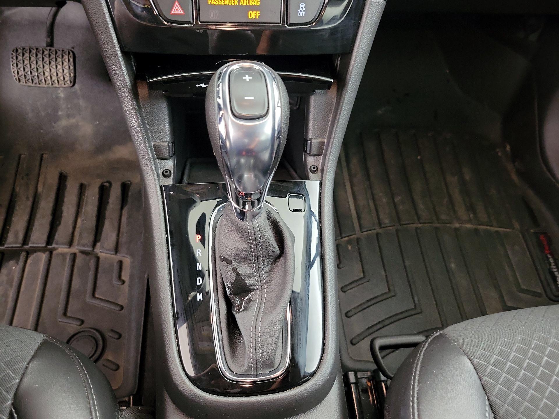 Thumbnail: 2022 Buick Encore - 17
