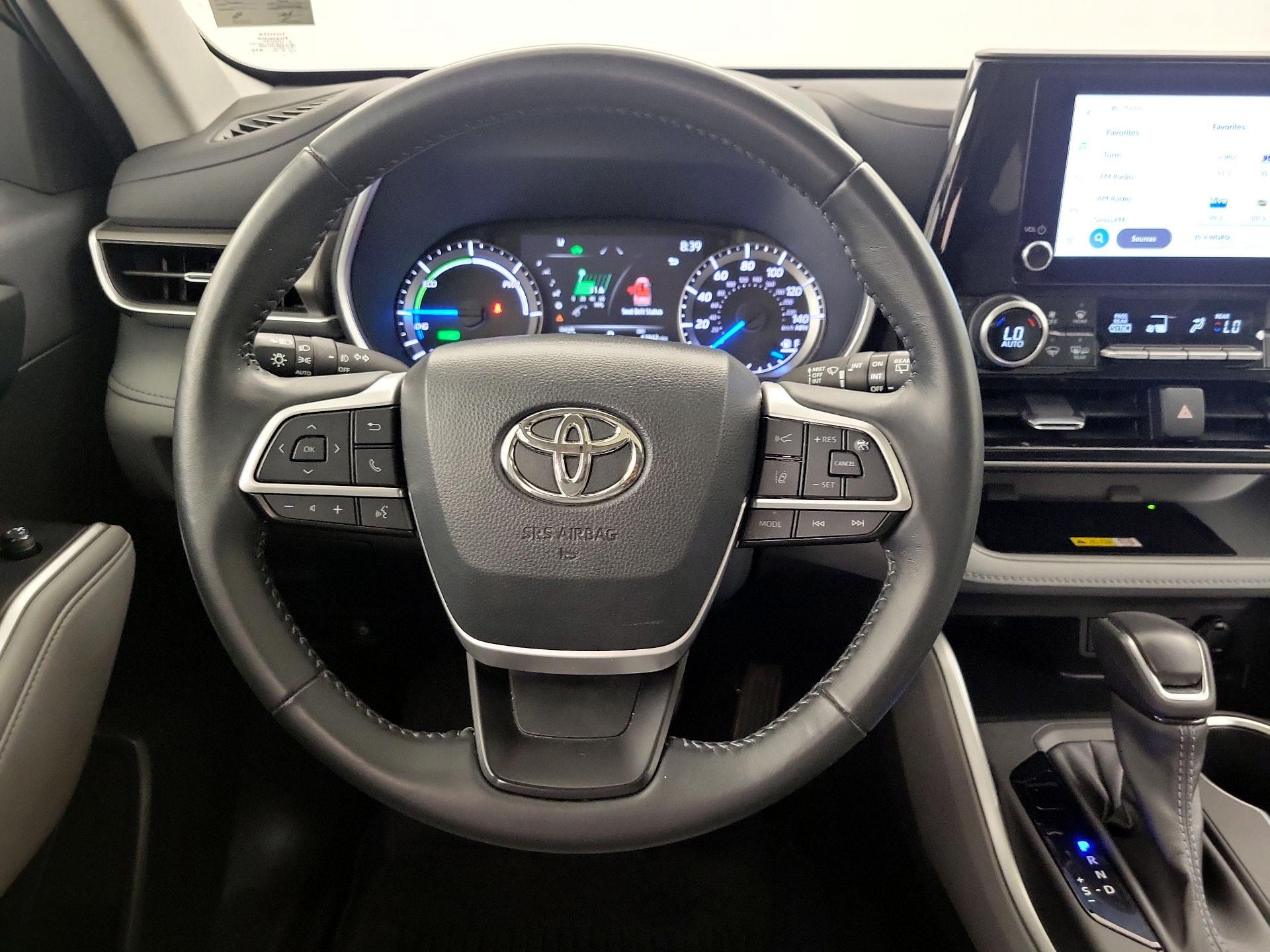 Thumbnail: 2023 Toyota Highlander - 10