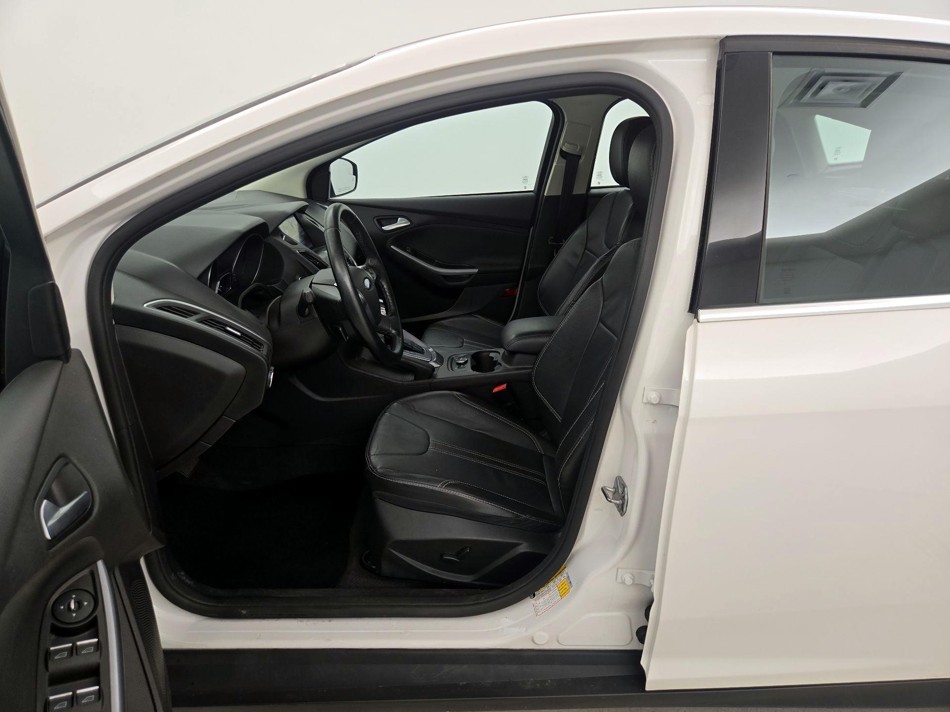 Thumbnail: 2014 Ford Focus - 11