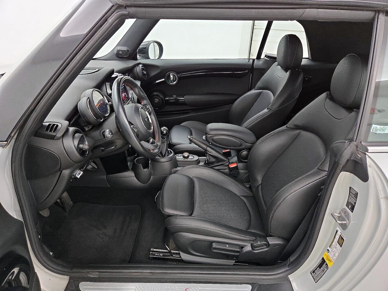 2021 MINI Convertible S - Photo 12