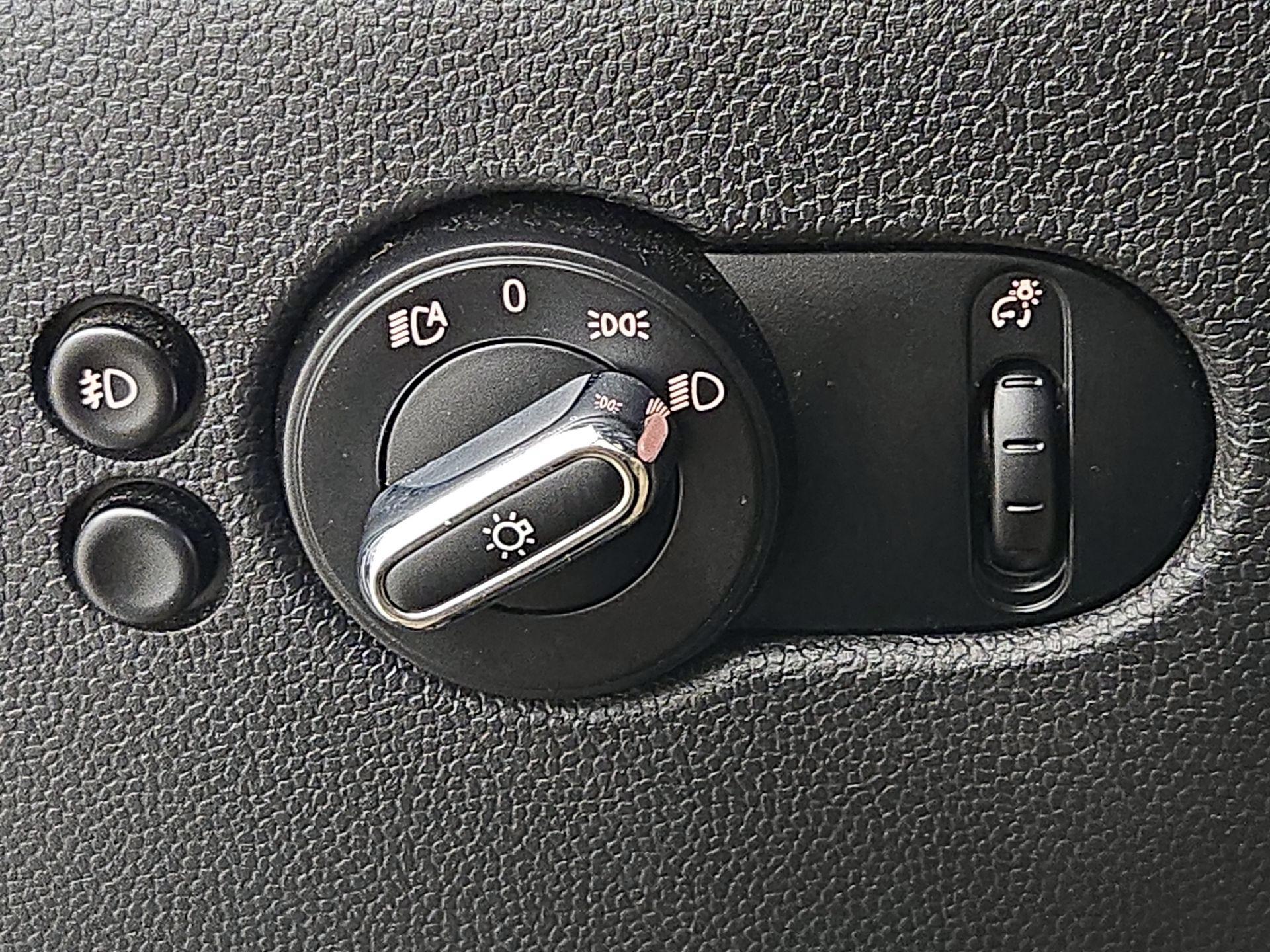 Thumbnail: 2021 MINI Cooper - 13