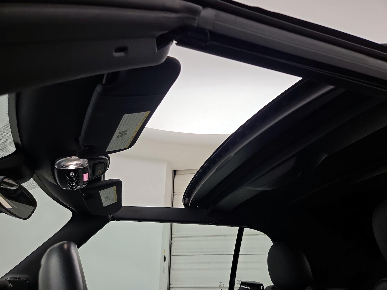 2021 MINI Convertible S - Photo 20