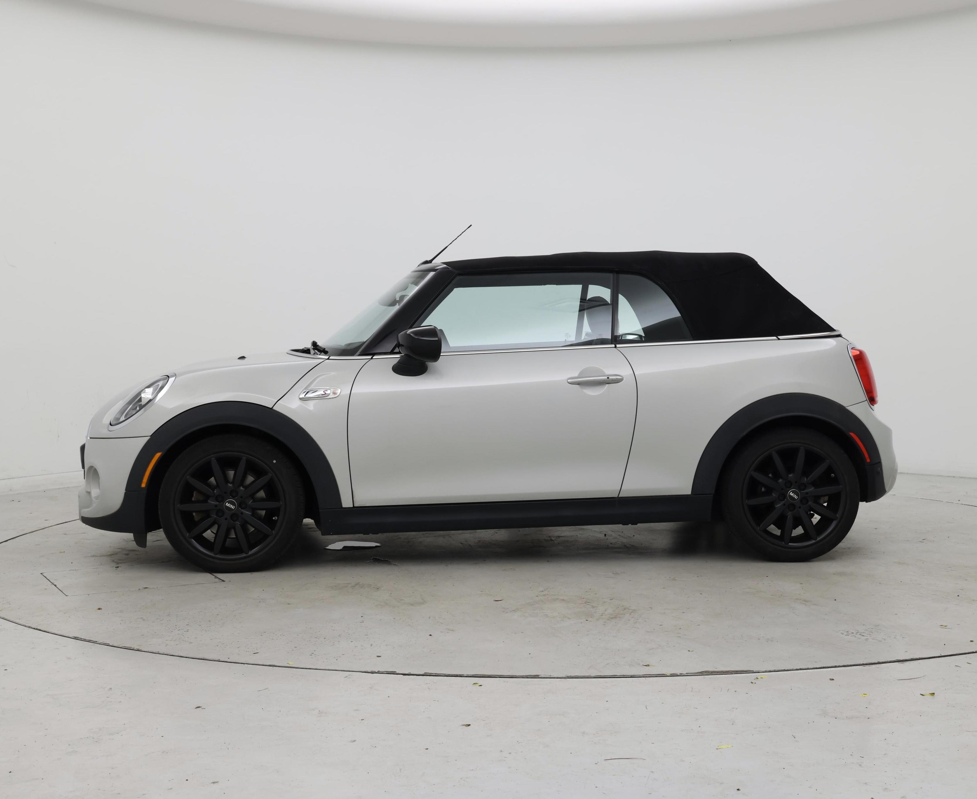 Thumbnail: 2021 MINI Cooper - 3