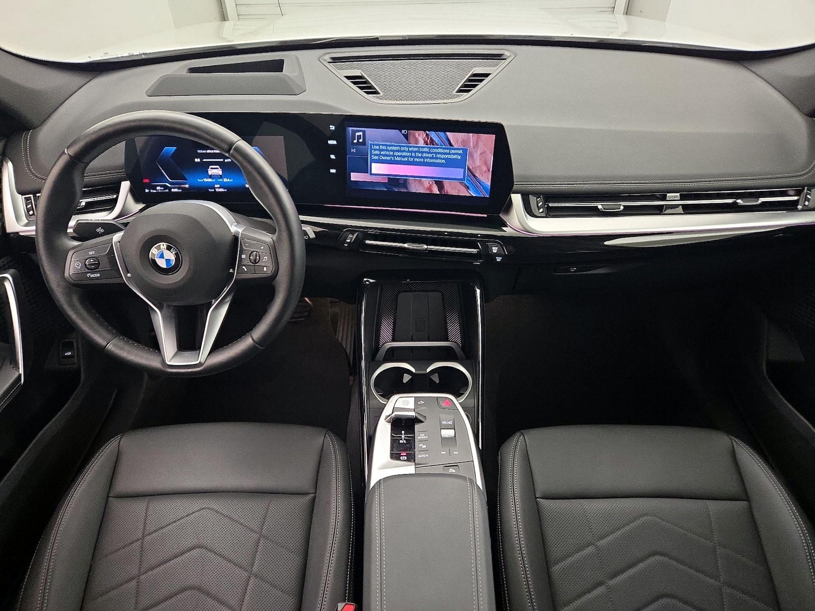 2025 BMW X1 28i - Photo 10