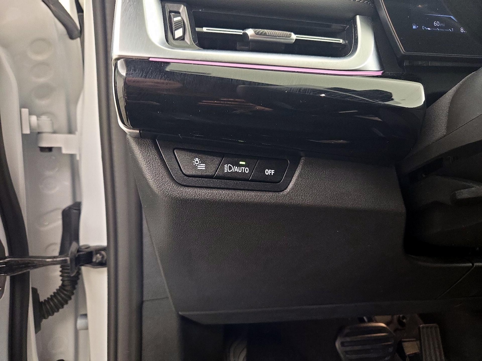 2025 BMW X1 28i - Photo 14