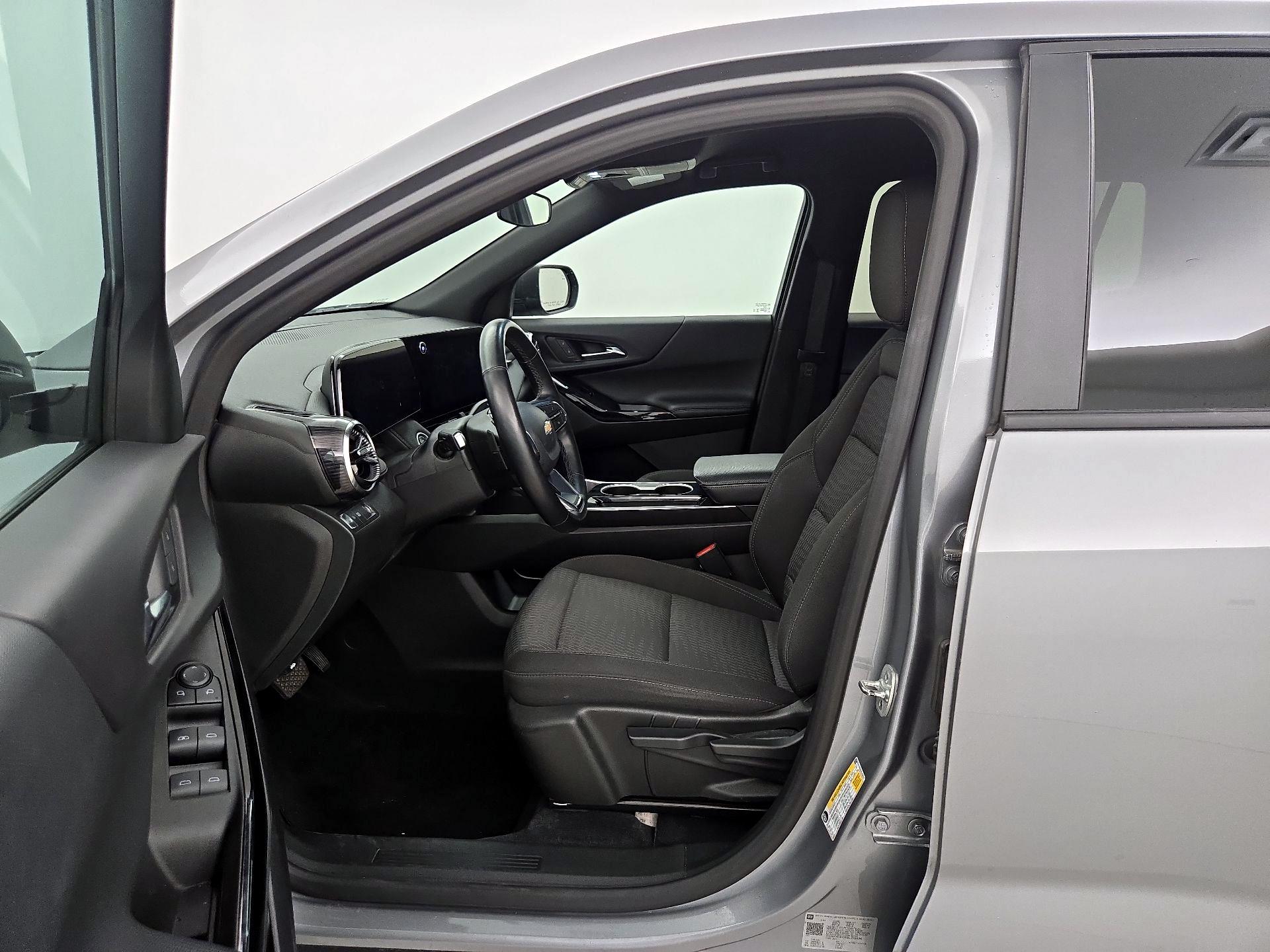 Thumbnail: 2025 Chevrolet Equinox - 11