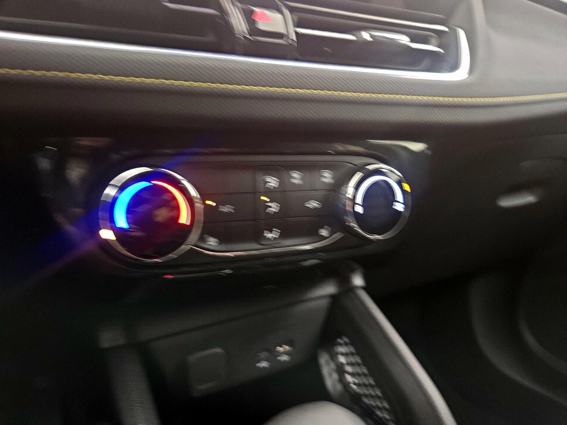 Thumbnail: 2024 Chevrolet TrailBlazer - 16