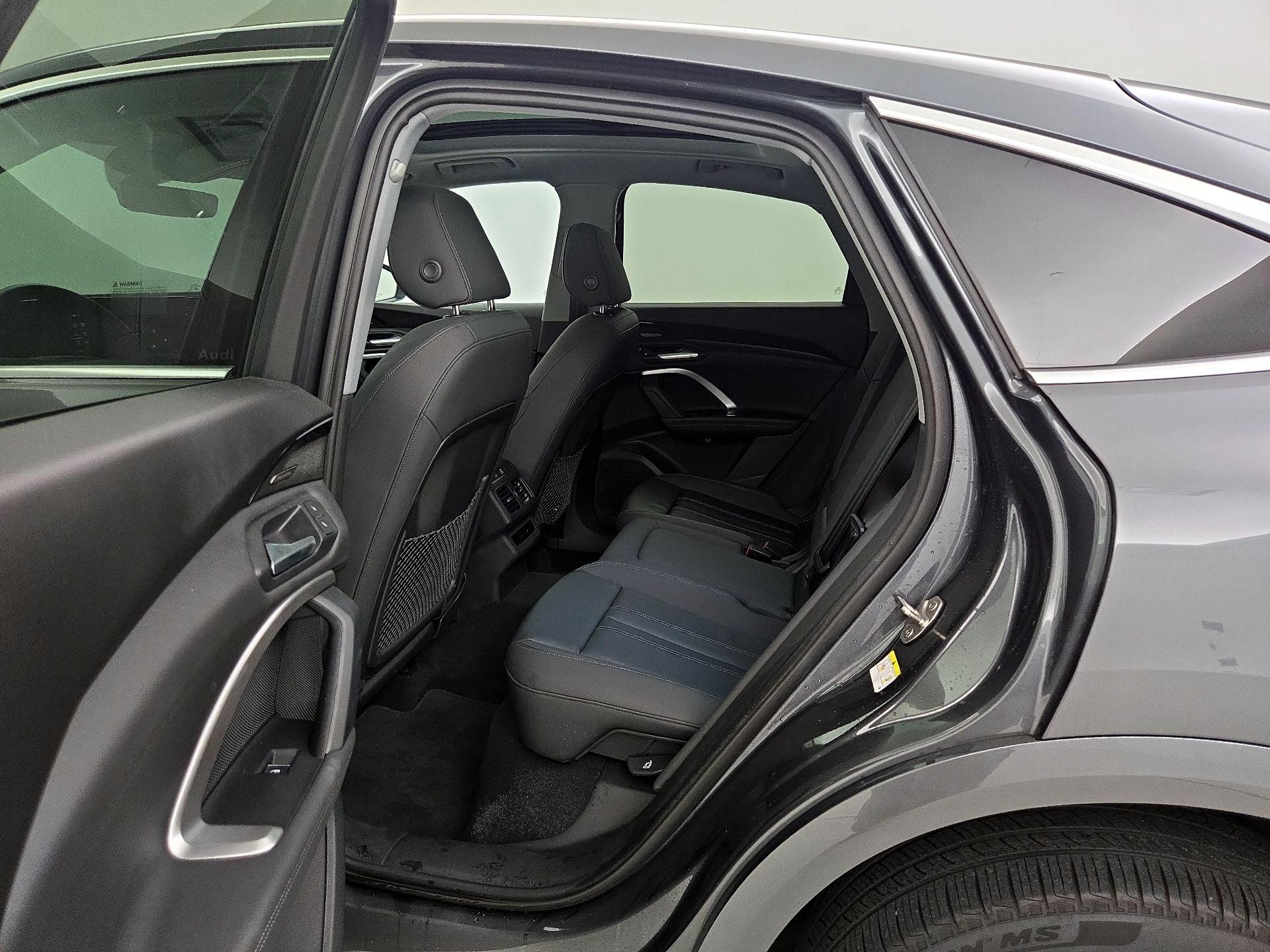 Thumbnail: 2025 Audi Q5 - 20