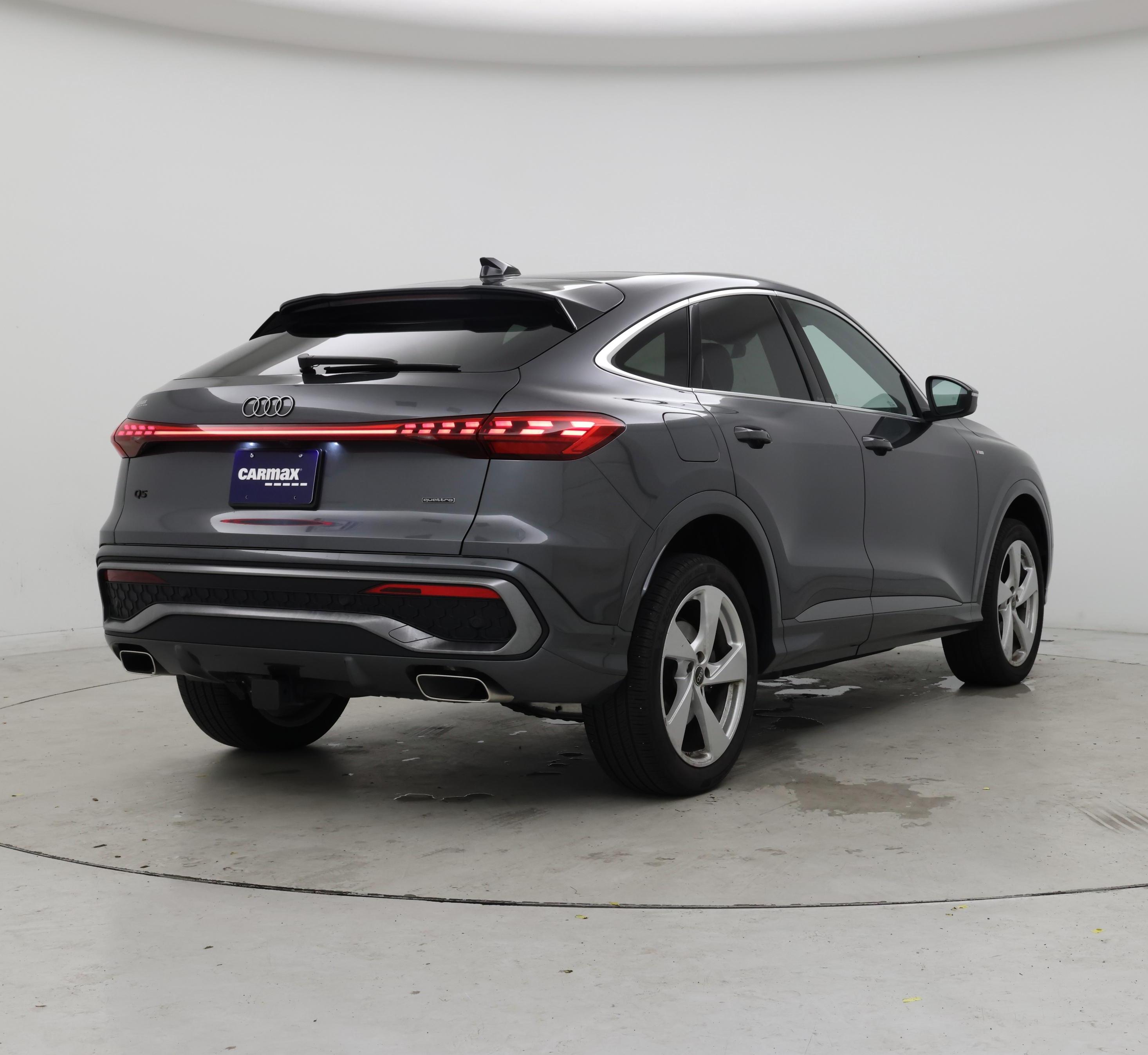 Thumbnail: 2025 Audi Q5 - 8