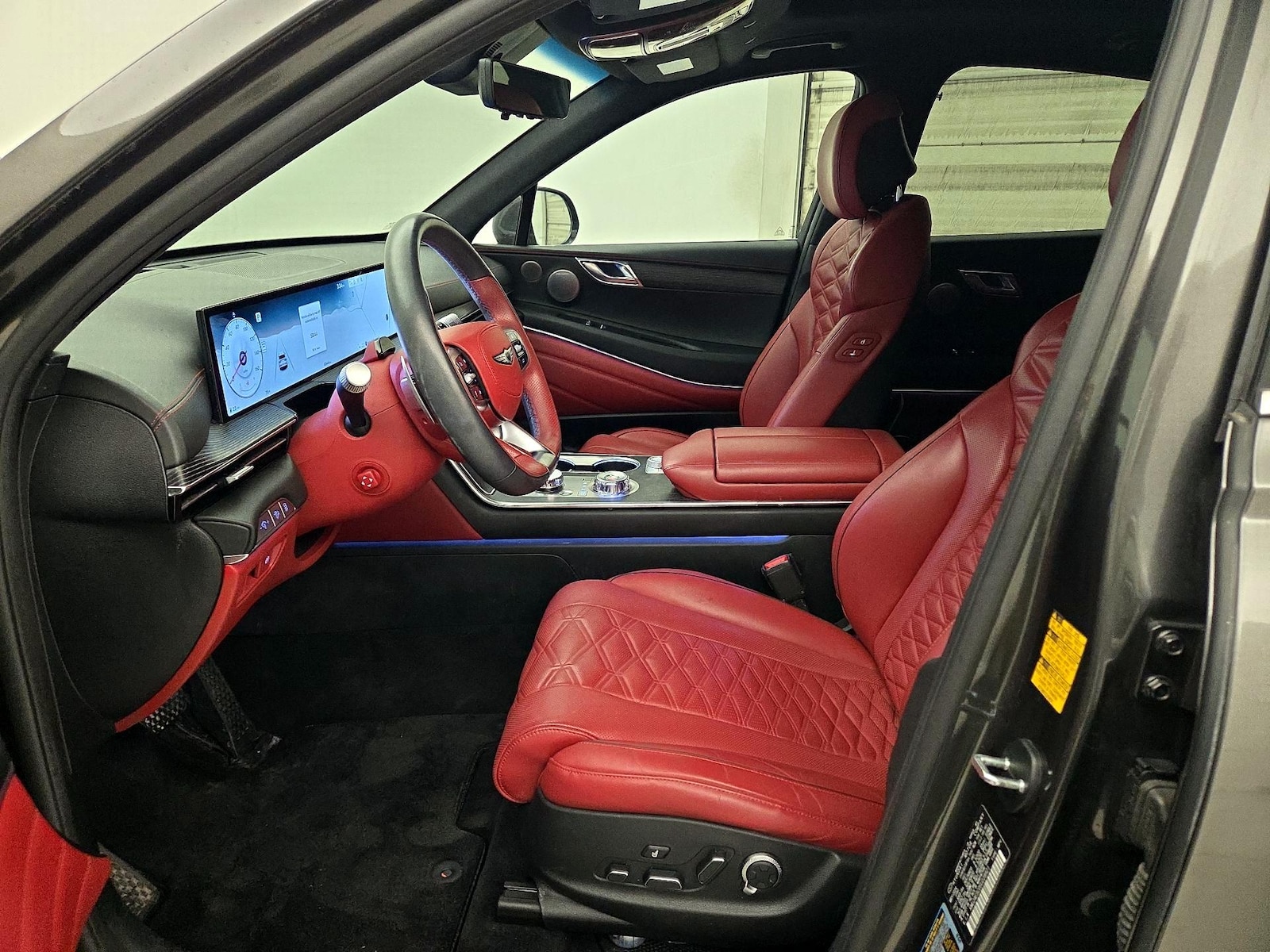 Leather Seats & Side Airbags