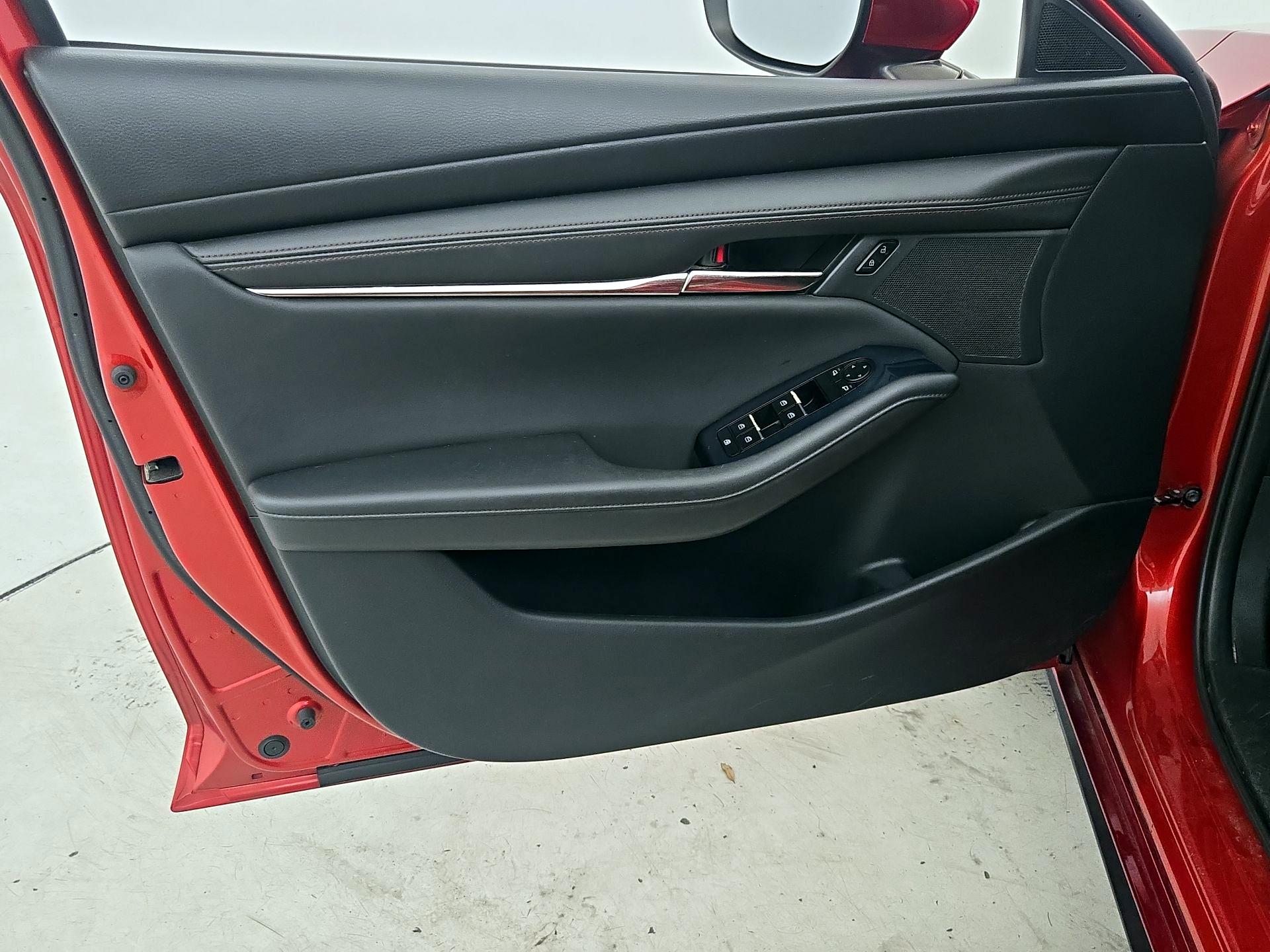 Thumbnail: 2019 Mazda Mazda3 - 12