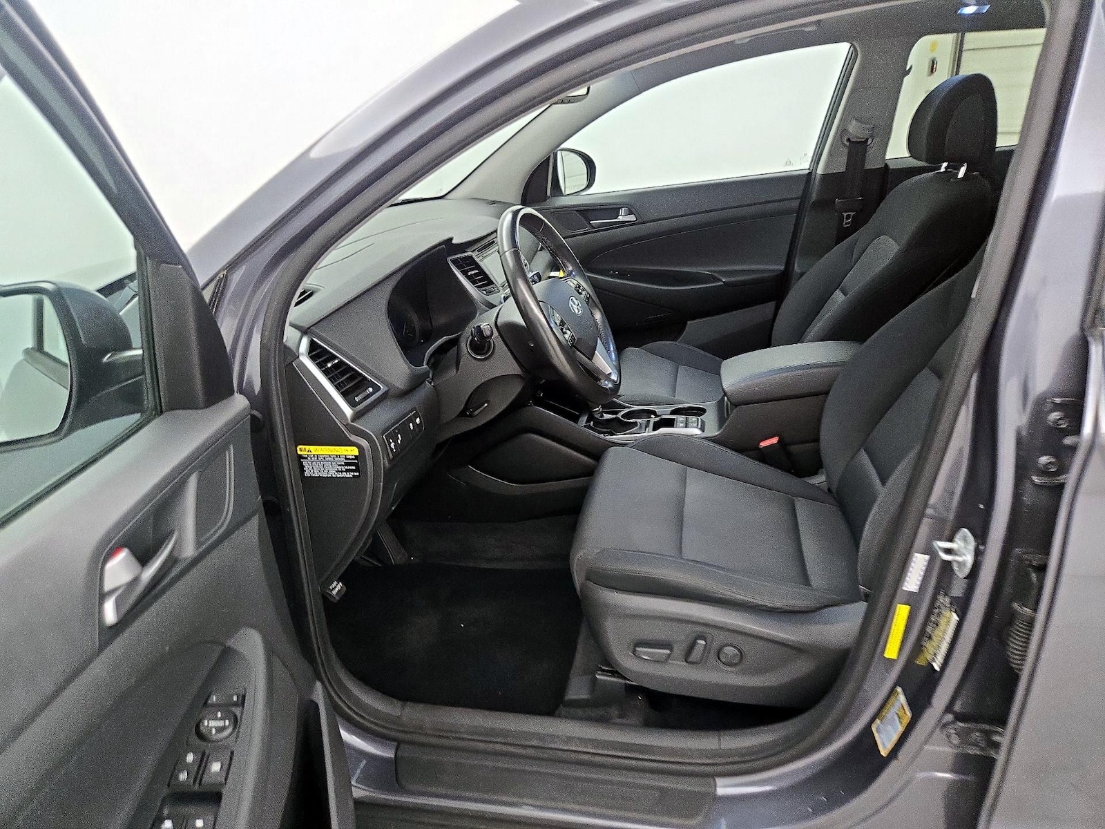 Power Seat(s) & Side Airbags
