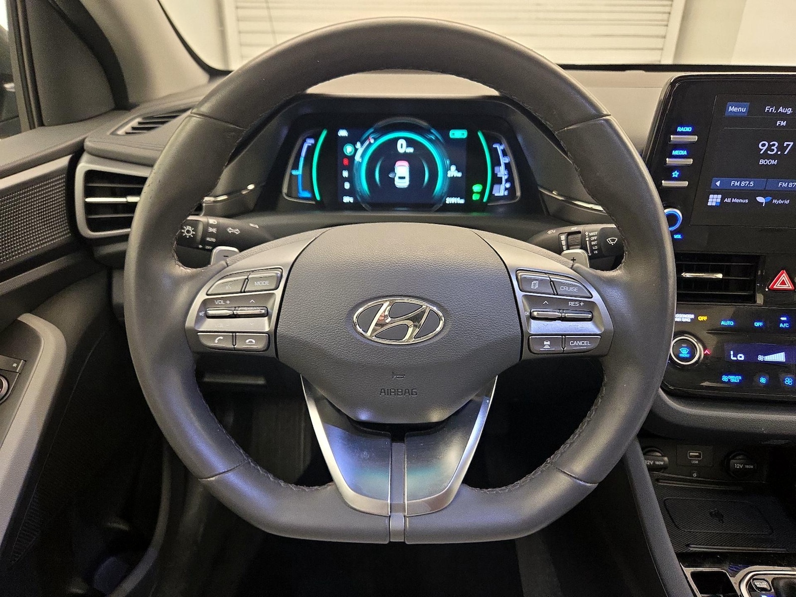 2022 Hyundai Ioniq SEL - Photo 11