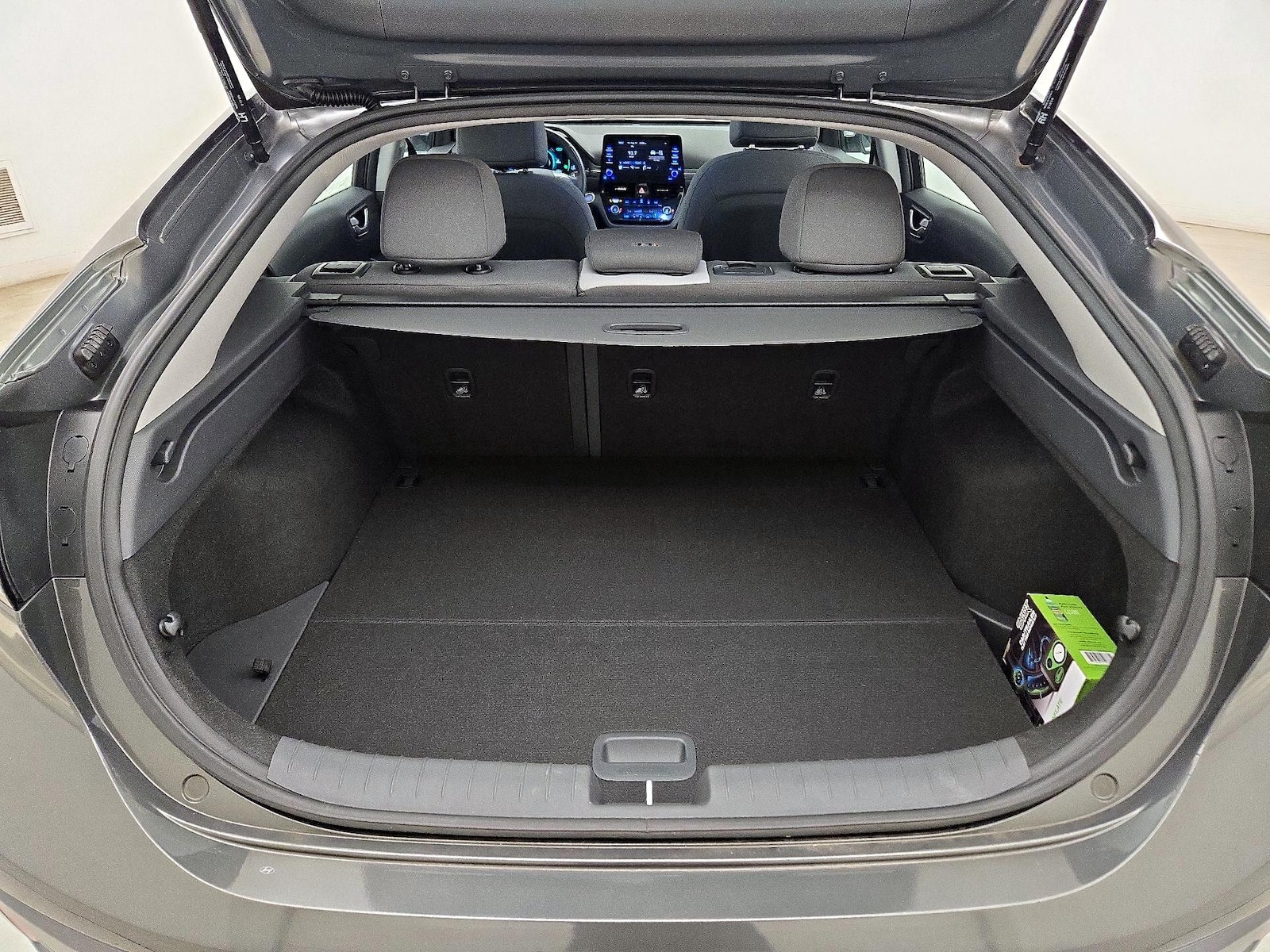 2022 Hyundai Ioniq SEL - Photo 22
