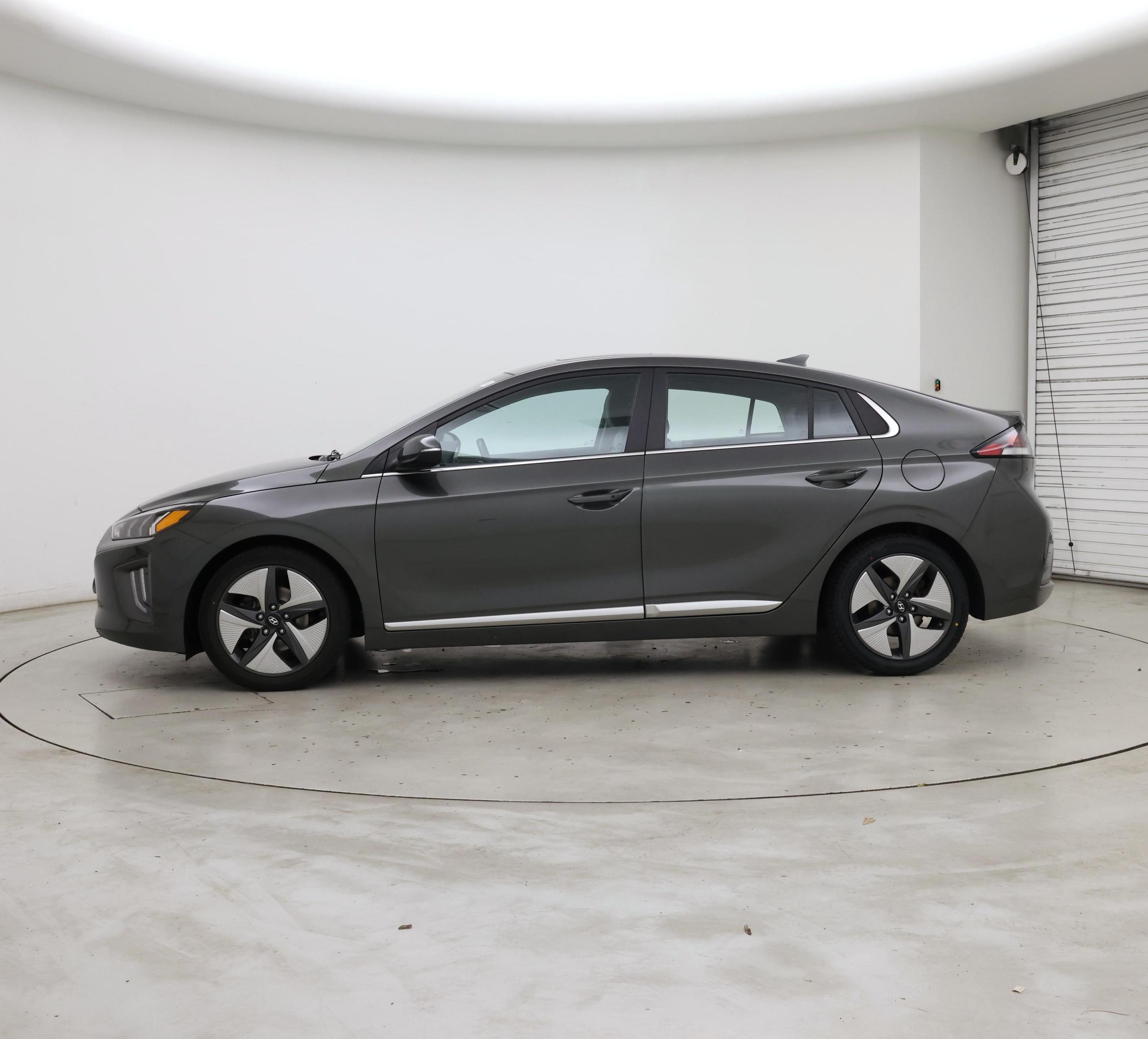 Thumbnail: 2022 Hyundai Ioniq - 3