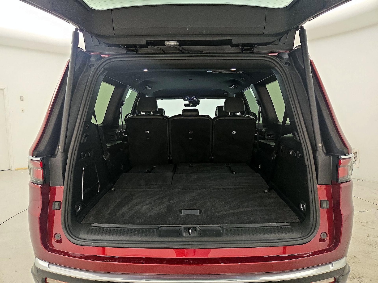 2022 Jeep Wagoneer Series II - Photo 24