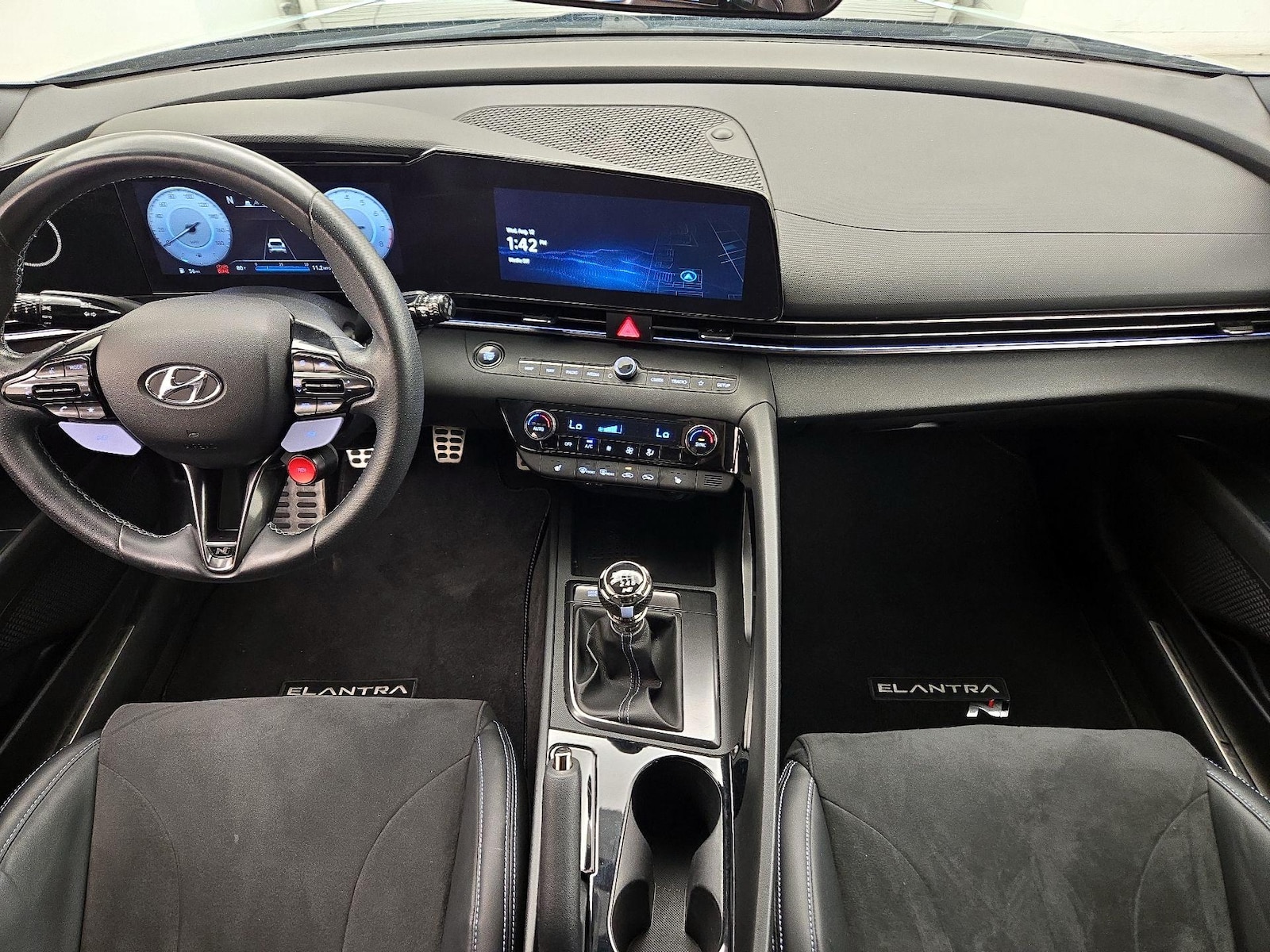2023 Hyundai Elantra N - Photo 10