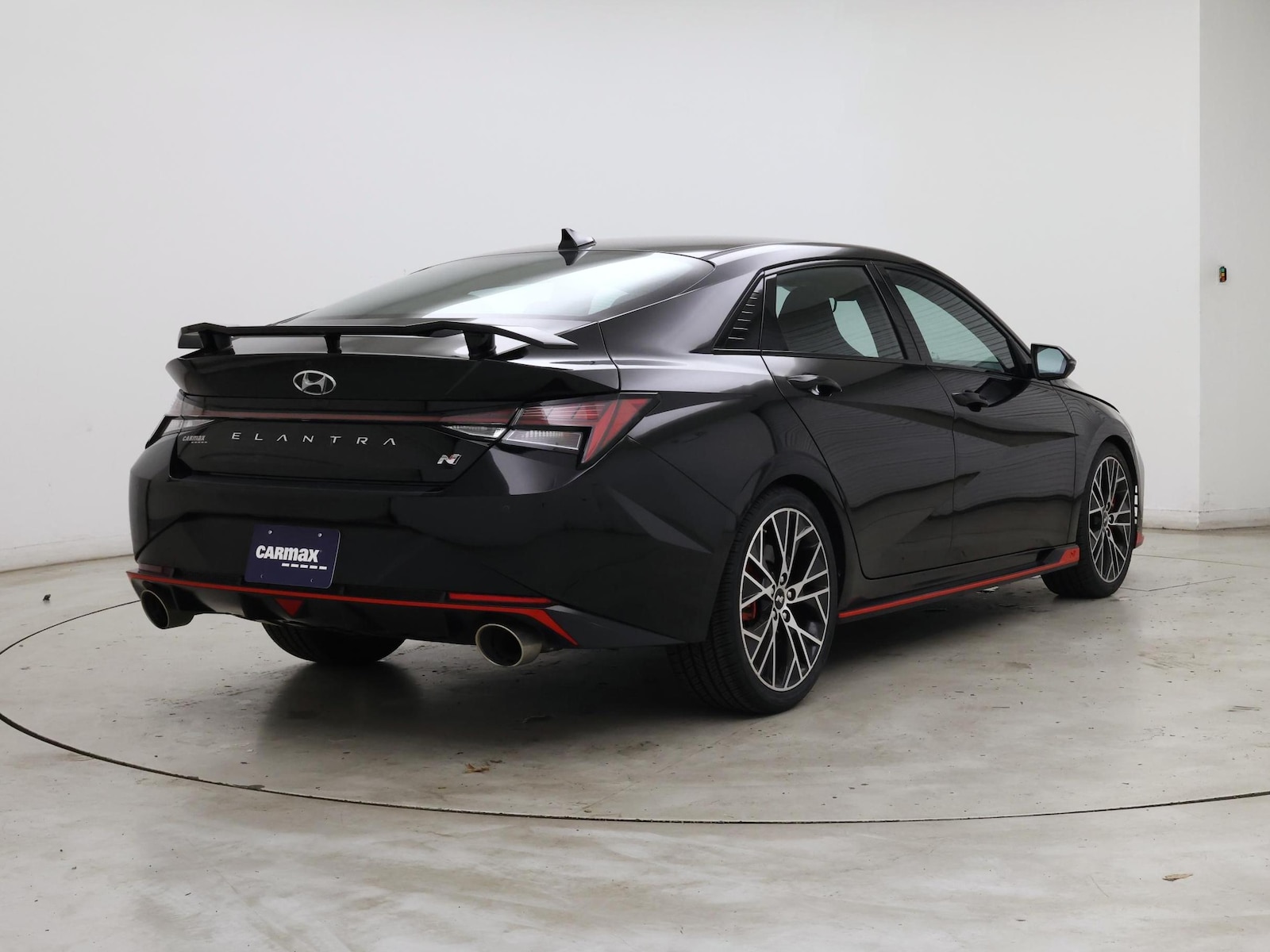 2023 Hyundai Elantra N - Photo 9