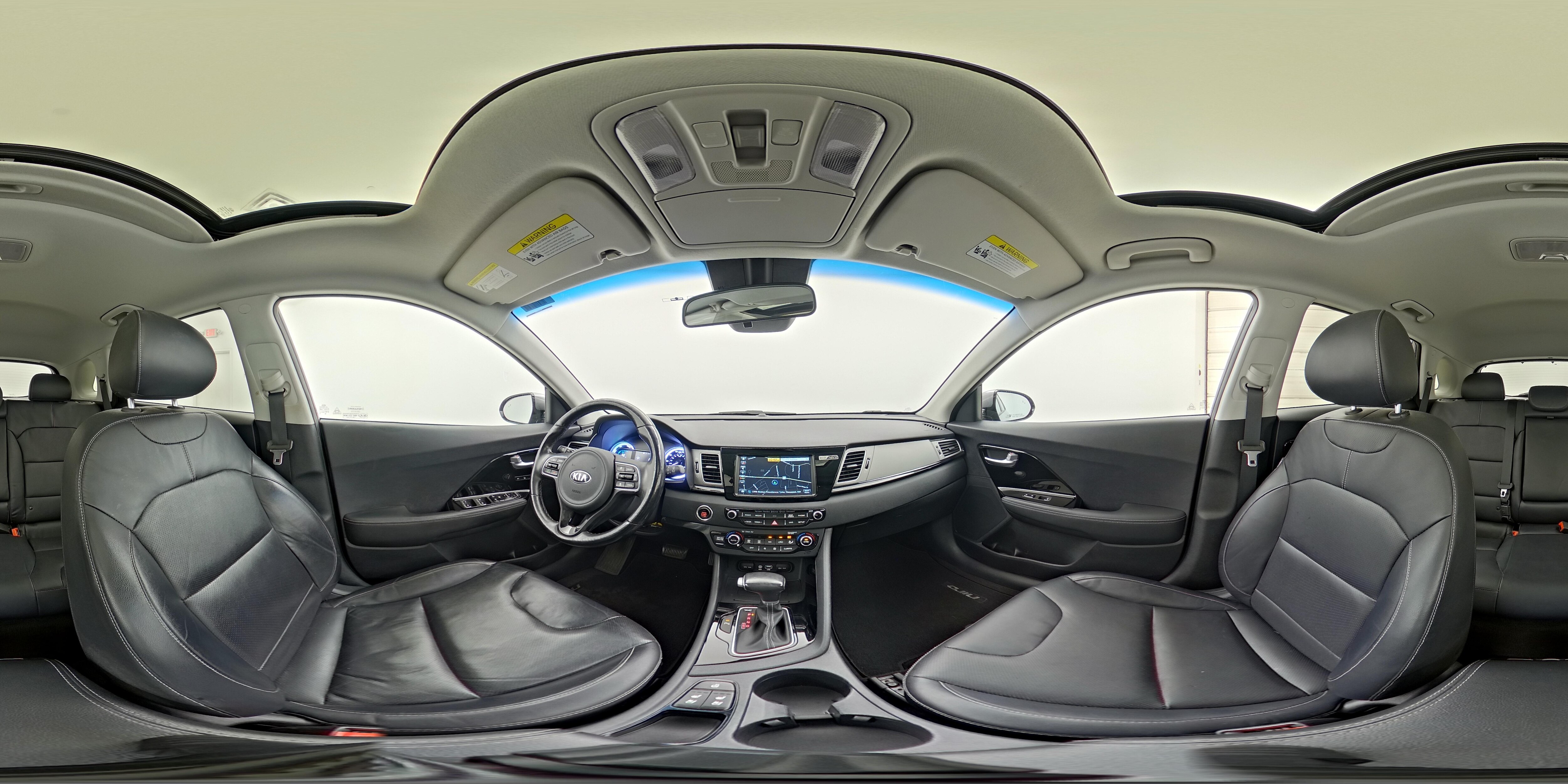 2017 Kia Niro Touring - Photo 26